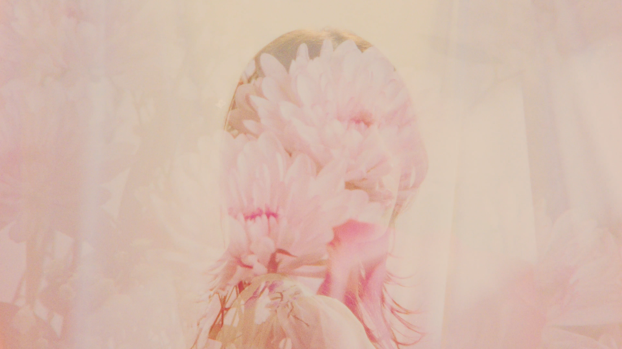 CHANEL SPEC_SOCIAL 16mm_FINAL (04.04.23).00_00_17_18.Still004.PNG