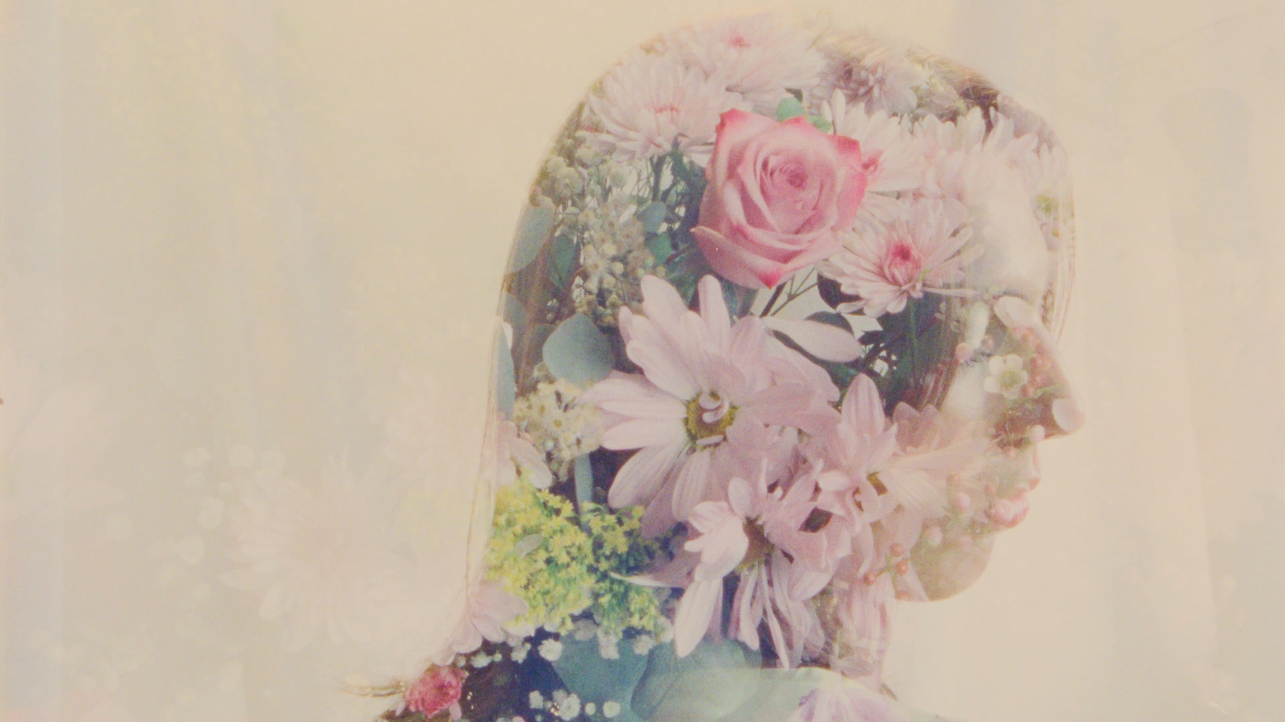 CHANEL SPEC_SOCIAL 16mm_FINAL (04.04.23).00_00_02_15.Still001.PNG