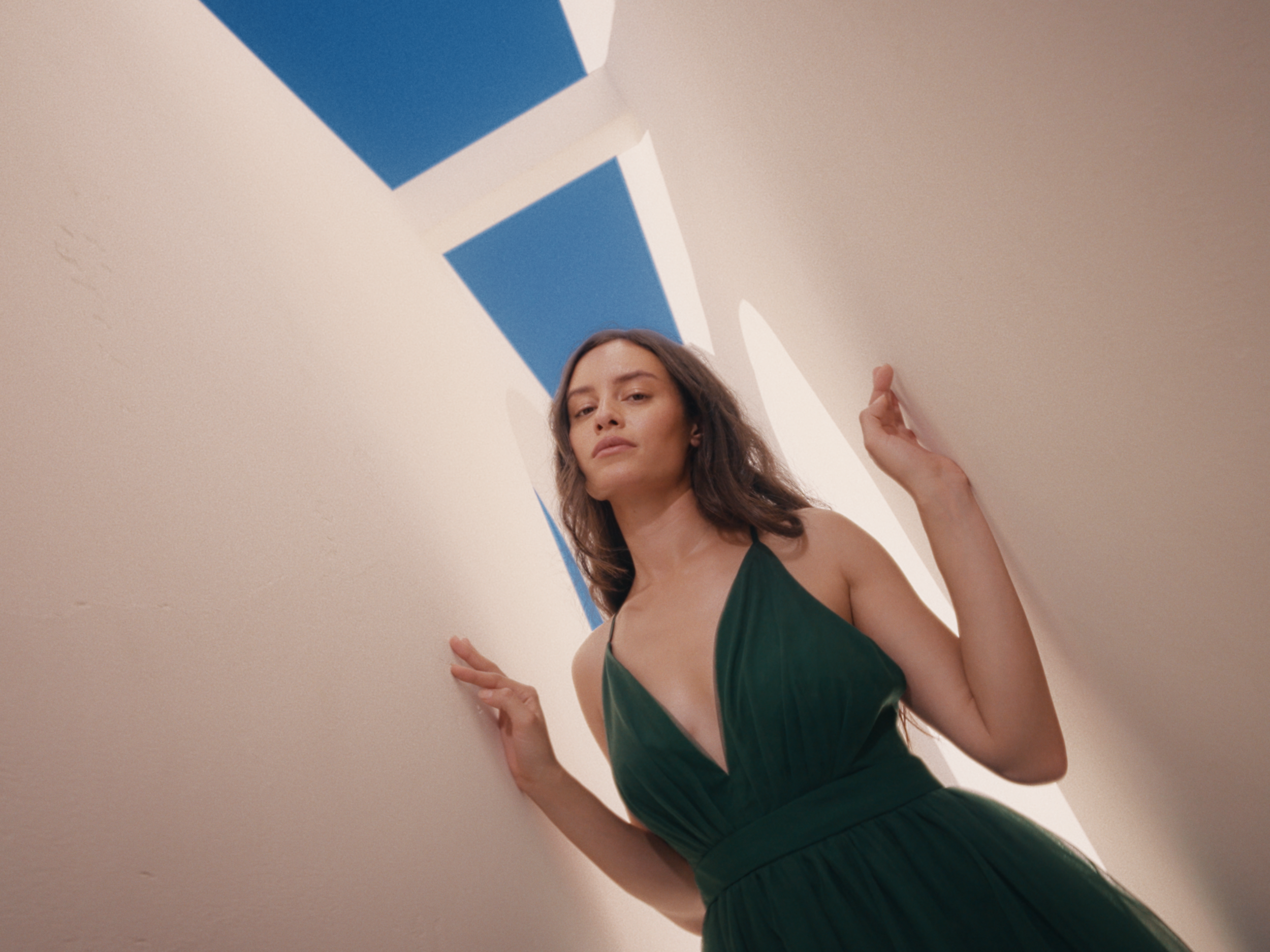 LA MER_PICTURE LOCK REASSEMBLE.00_00_14_09.Still005.PNG