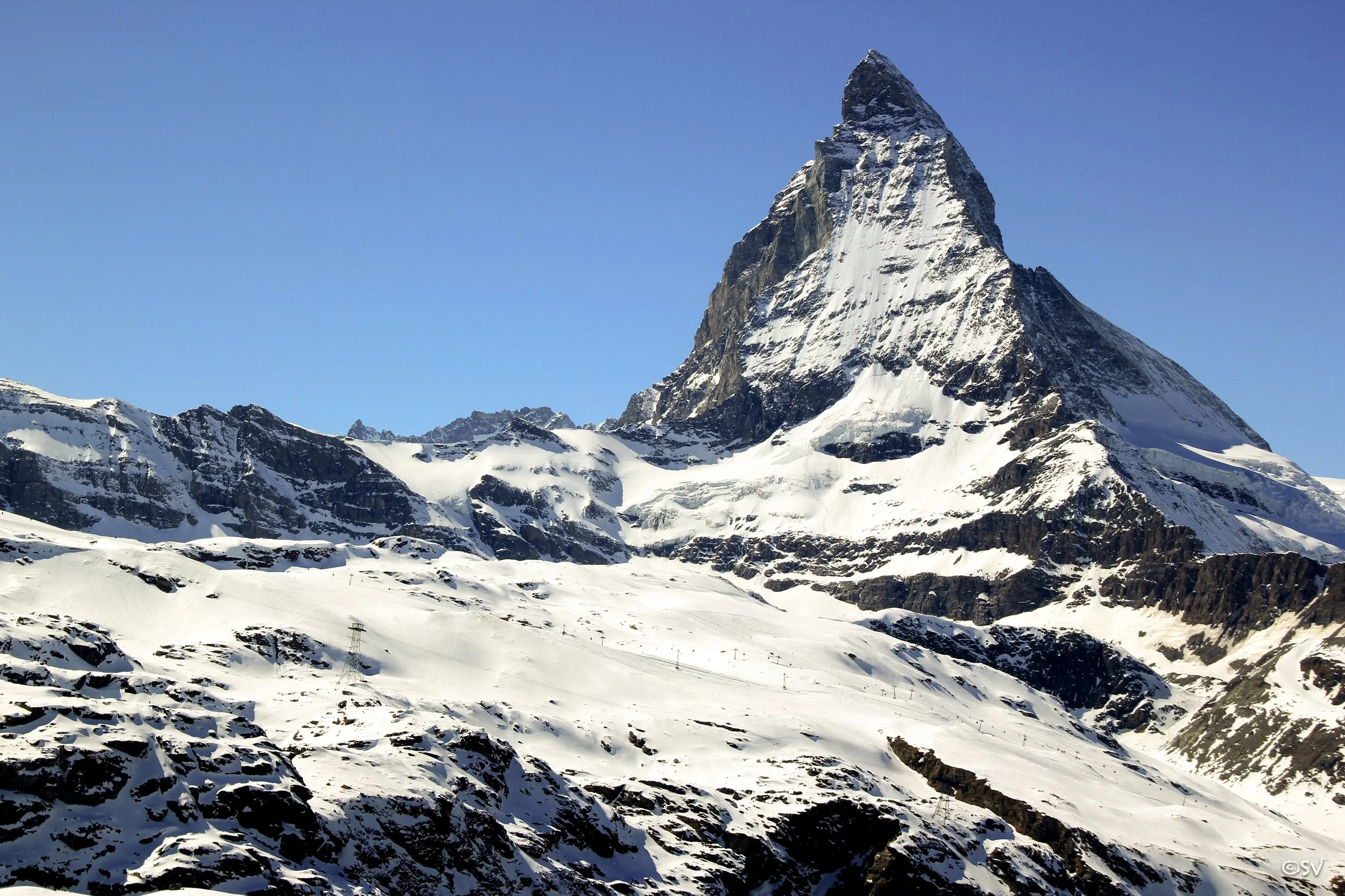 A peak like no other. (Matterhorn, Switzerland)