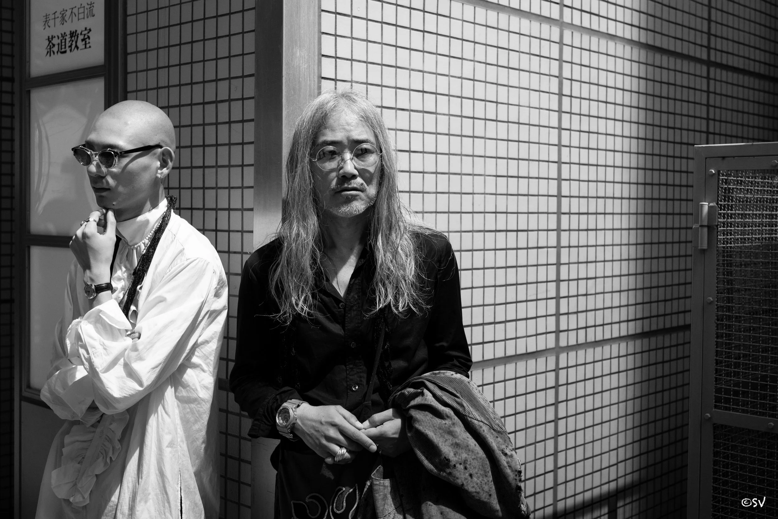 Juxtaposed in a moment. (Tokyo, Japan)