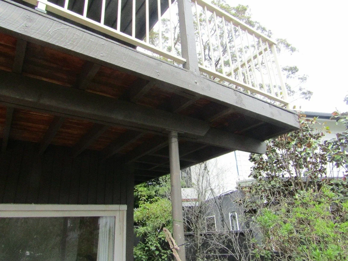 Missing Structural Fixings Lead to Unsafe Elevated Deck Repair on the Discovery Coast, QLD  
