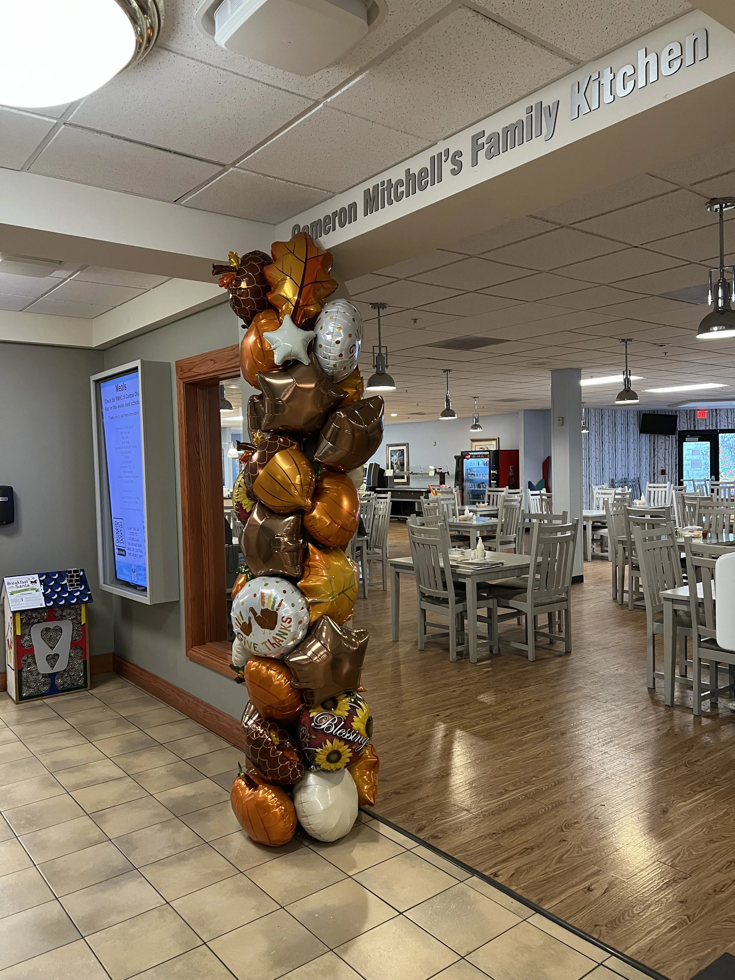 Thanksgiving Mylar Column
