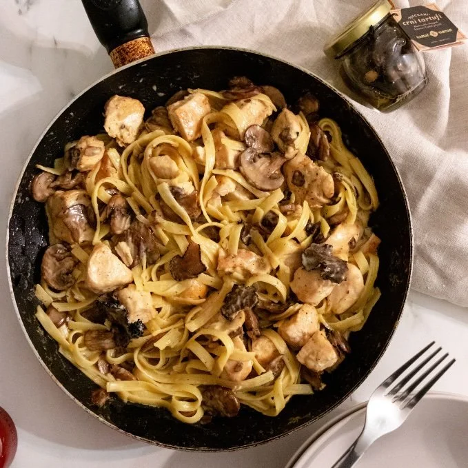 Black Truffle Chicken Pasta