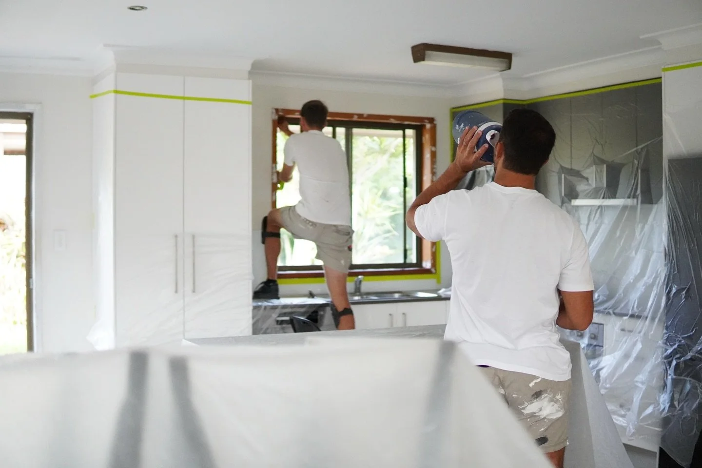 We&rsquo;re preparing this home to stand out in the market 🙌🏼
The right paint can elevate the entire space and make all the difference in a successful sale.🚀