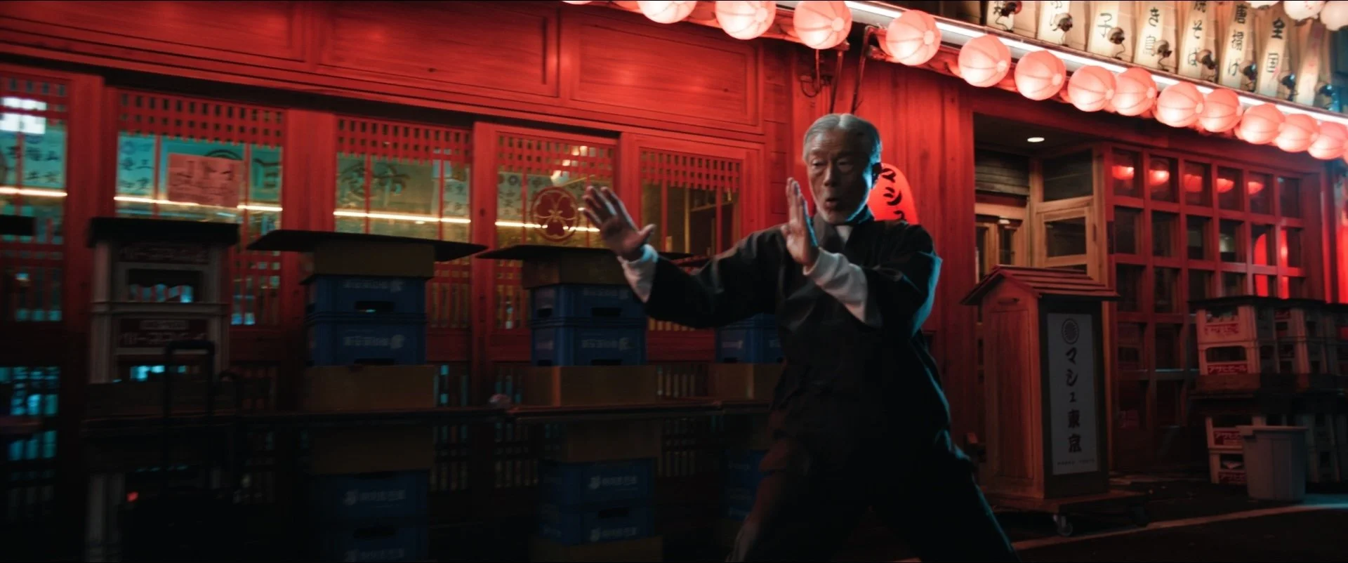 Steadicam Reel_00_00_19_00.jpg