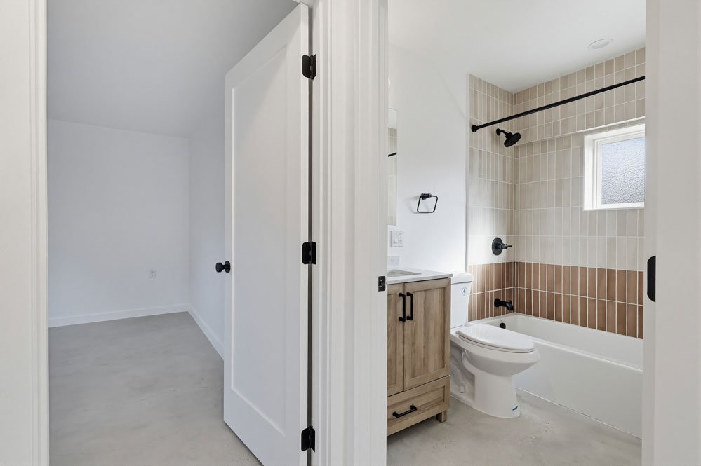 3348-atwater-ave-034_web.jpg