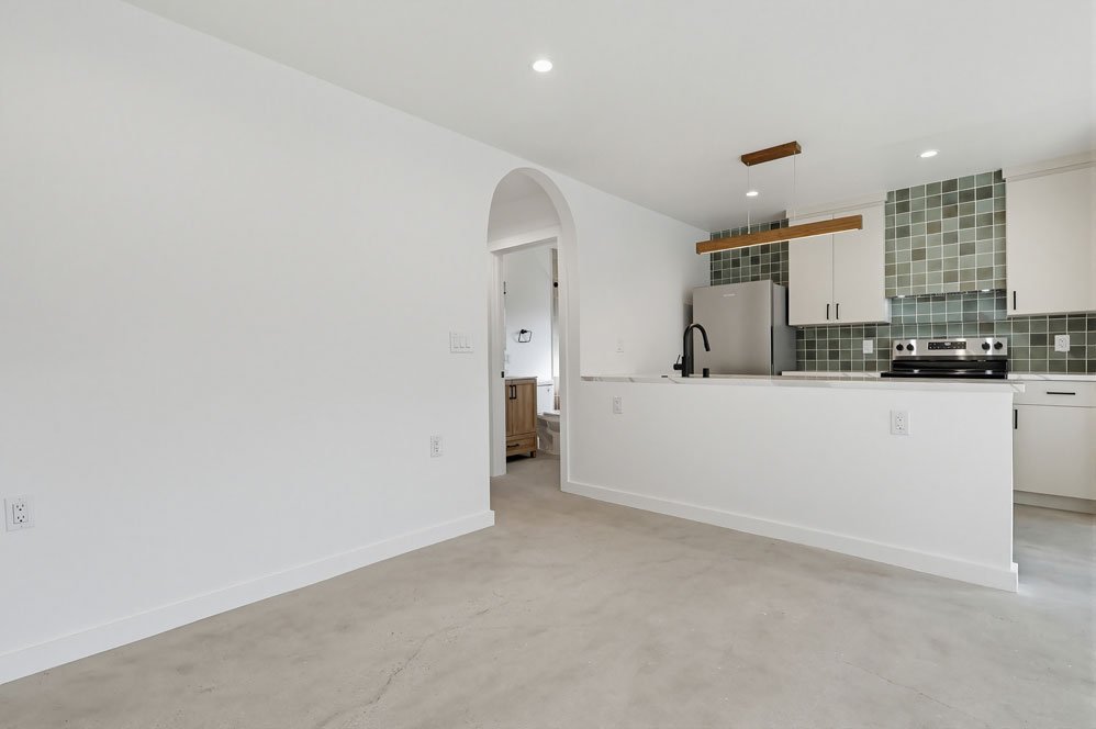 3348-atwater-ave-019_web.jpg