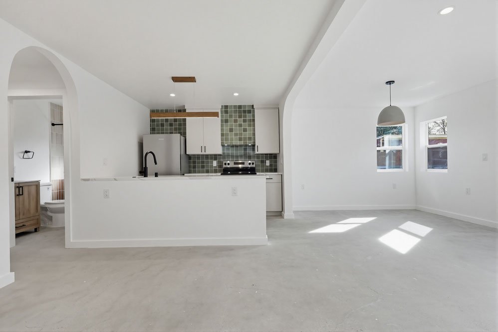 3348-atwater-ave-018_web.jpg