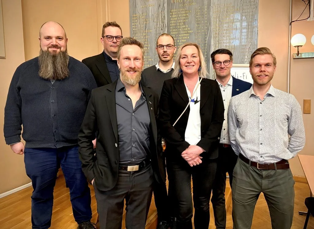 Kuva MTR:n hallituksen jäsenistä.