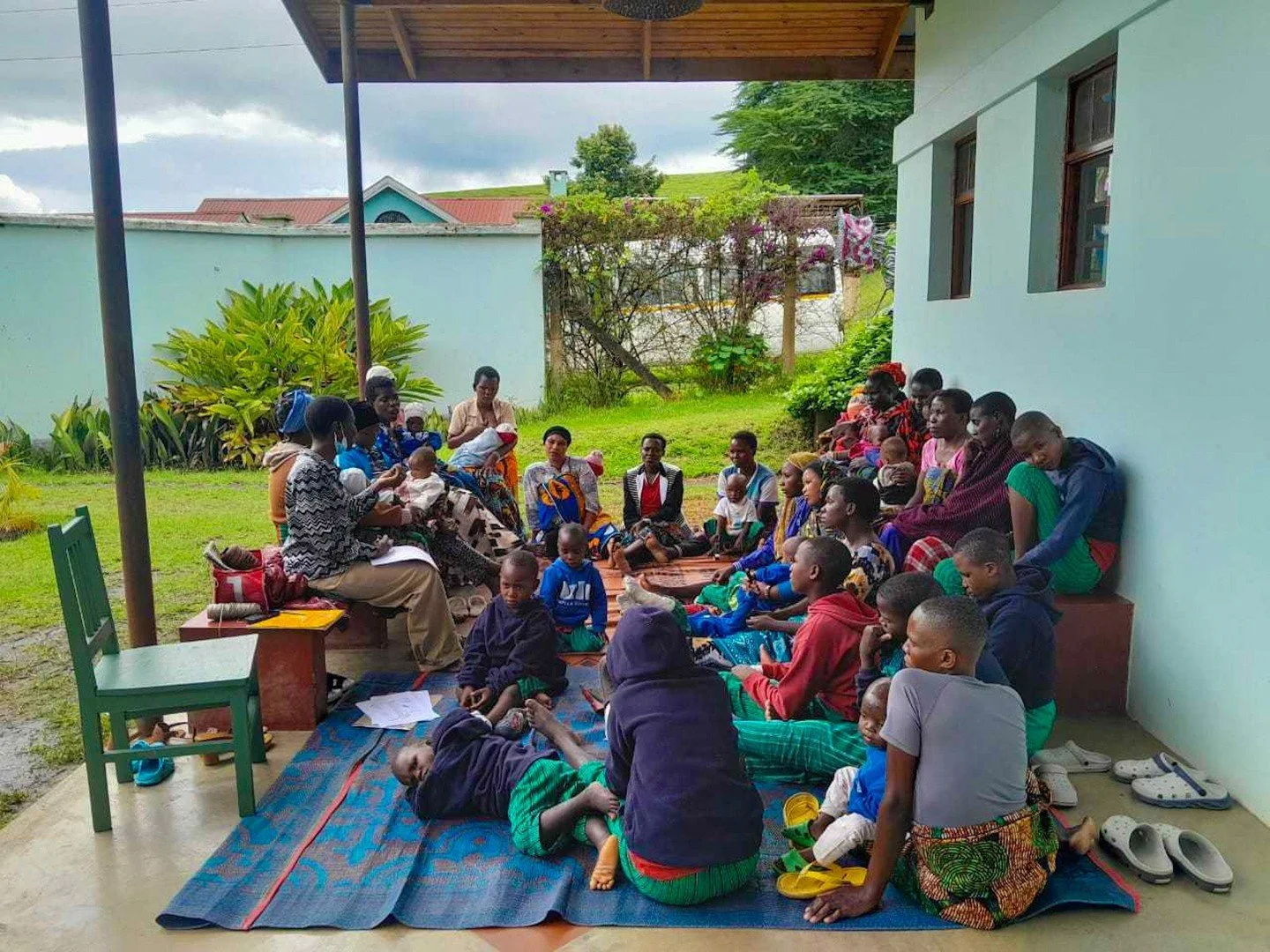 Our friends from @public_health_initiatives recently came by to teach mothers, caregivers, and older girls in our care how to crochet. 

Not only is this a fun, creative new skill that engages the imagination, but it could also be turned into a busin