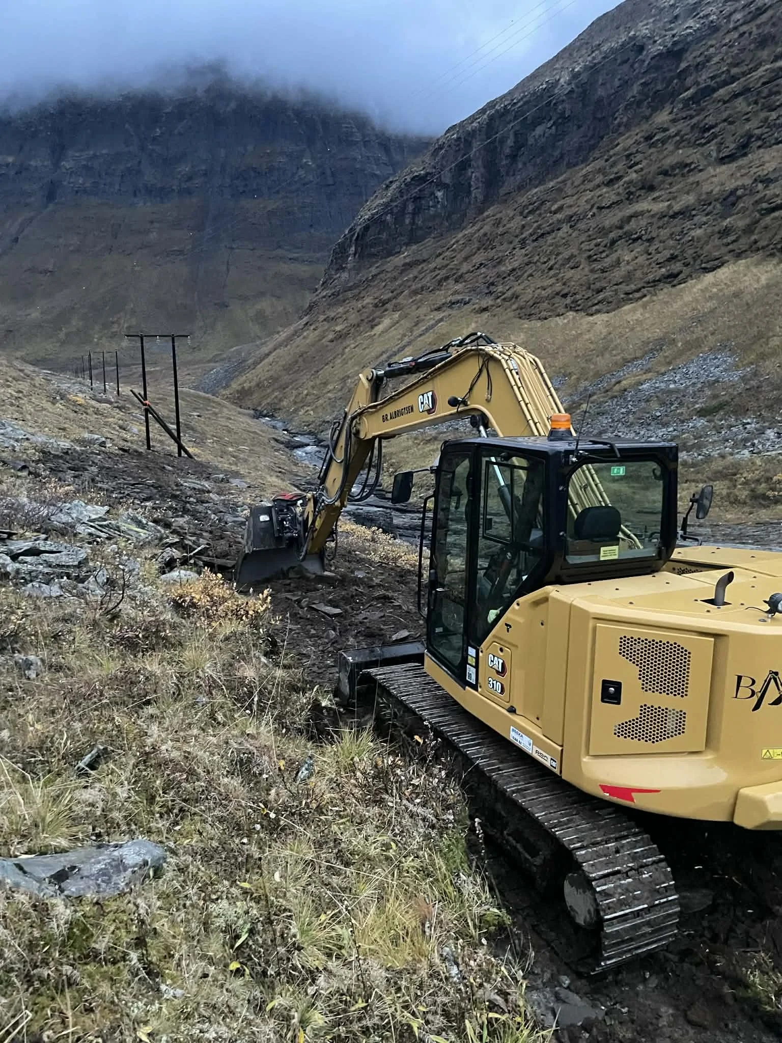 Linjebygging med gravemaskin