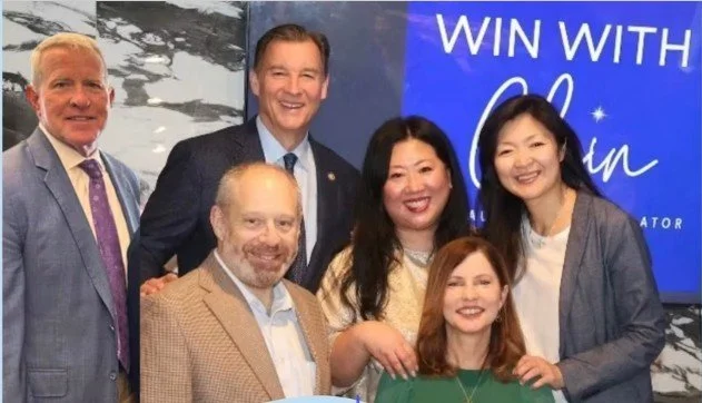 Democrats Knock in New Hyde Park!
