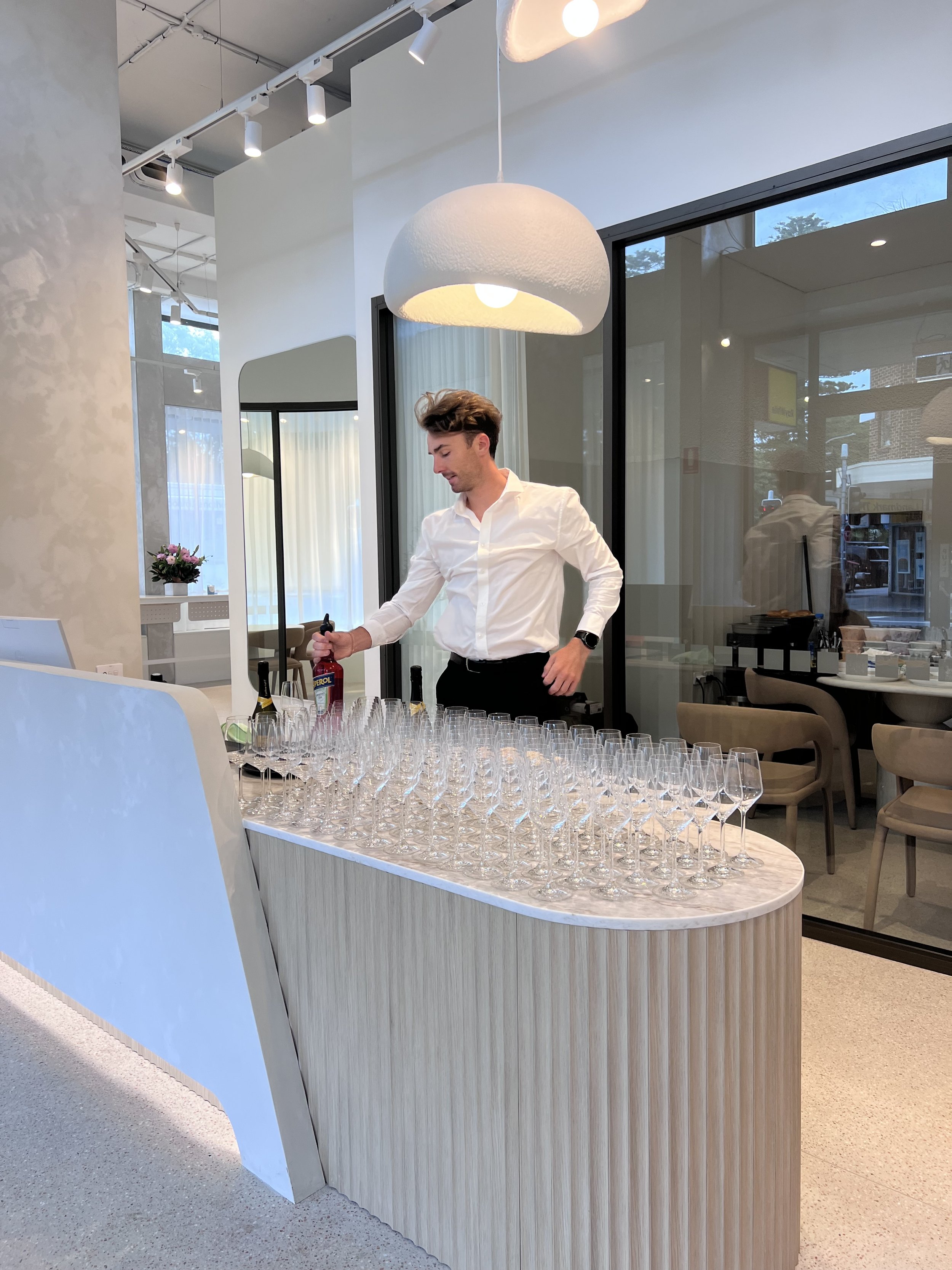 Professional Bartender Service: Aperol Spritz & Champagne