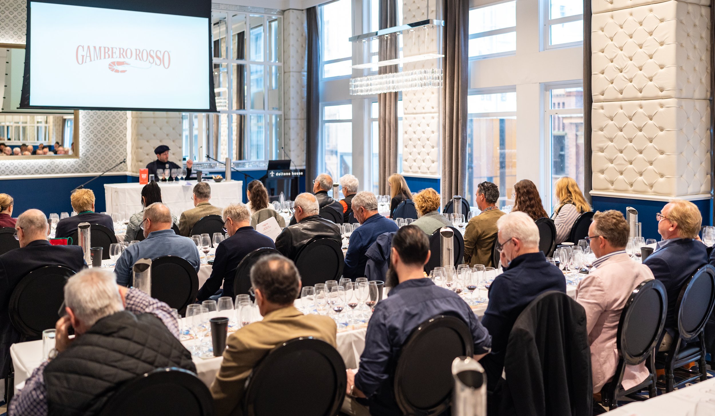 081 DSC09506Italian wine tasting.jpg