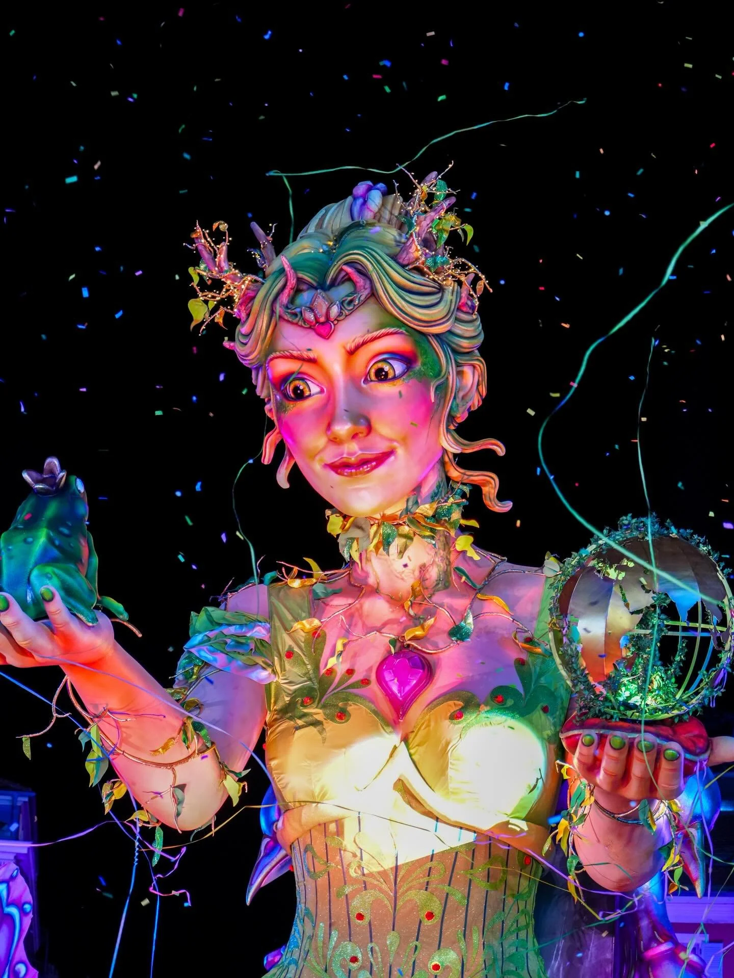 🇫🇷 Le @nicecarnaval b&acirc;t son plein &amp; c&eacute;l&egrave;bre toutes les Reines du monde ! 🎭✨

Vous &ecirc;tes nombreux &agrave; s&eacute;journer chez nous pour profiter de l&rsquo;&eacute;v&eacute;nement, et toute l&rsquo;&eacute;quipe est 