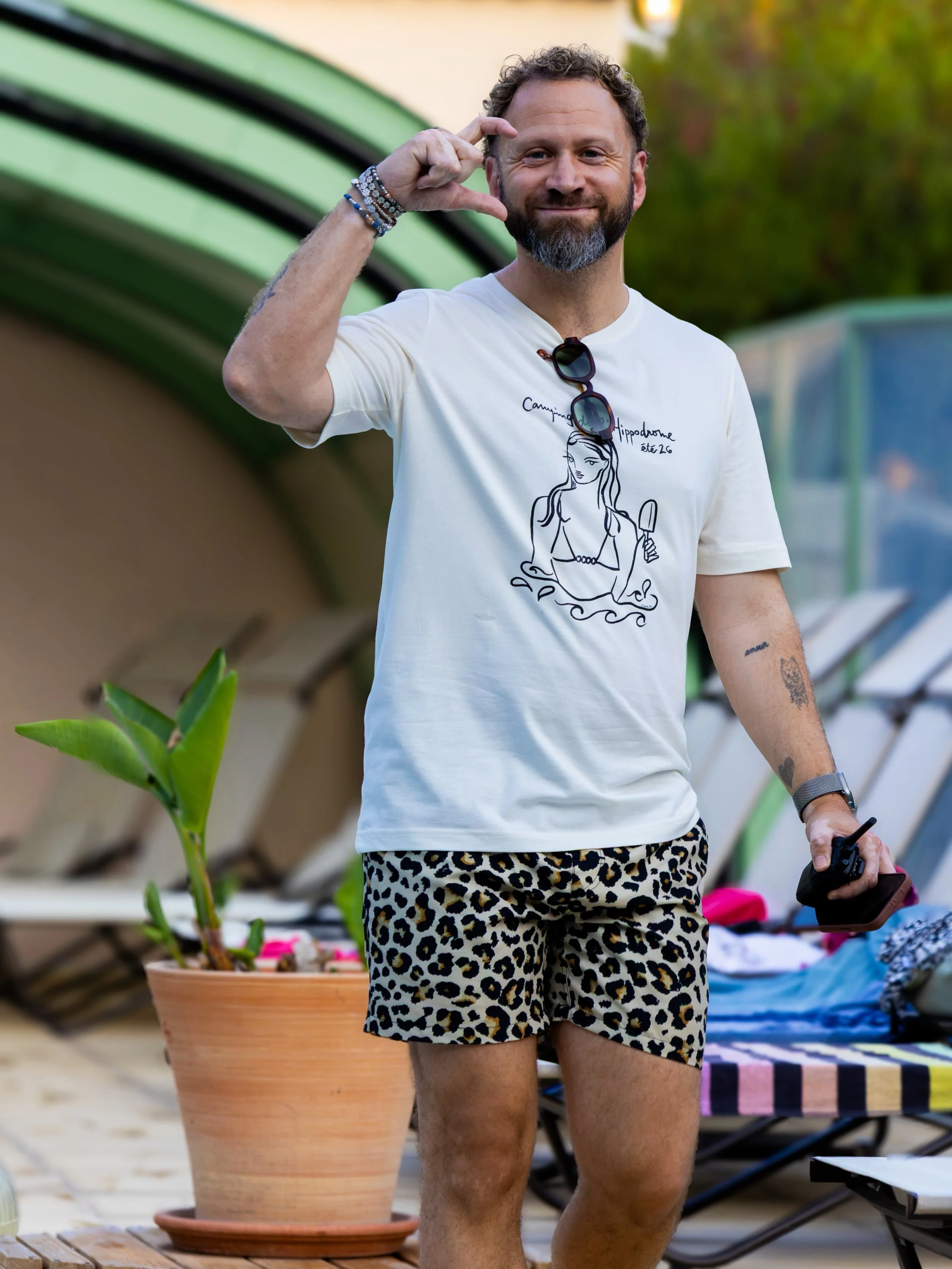 🇫🇷 Toute l&rsquo;&eacute;quipe du @camping.hippodrome tient &agrave; remercier ses clients ainsi que ses partenaires pour cet &Eacute;t&eacute; 26 de folie ! 🫶

&mdash;

🇬🇧 The whole team at @camping.hippodrome would like to thank its guests and