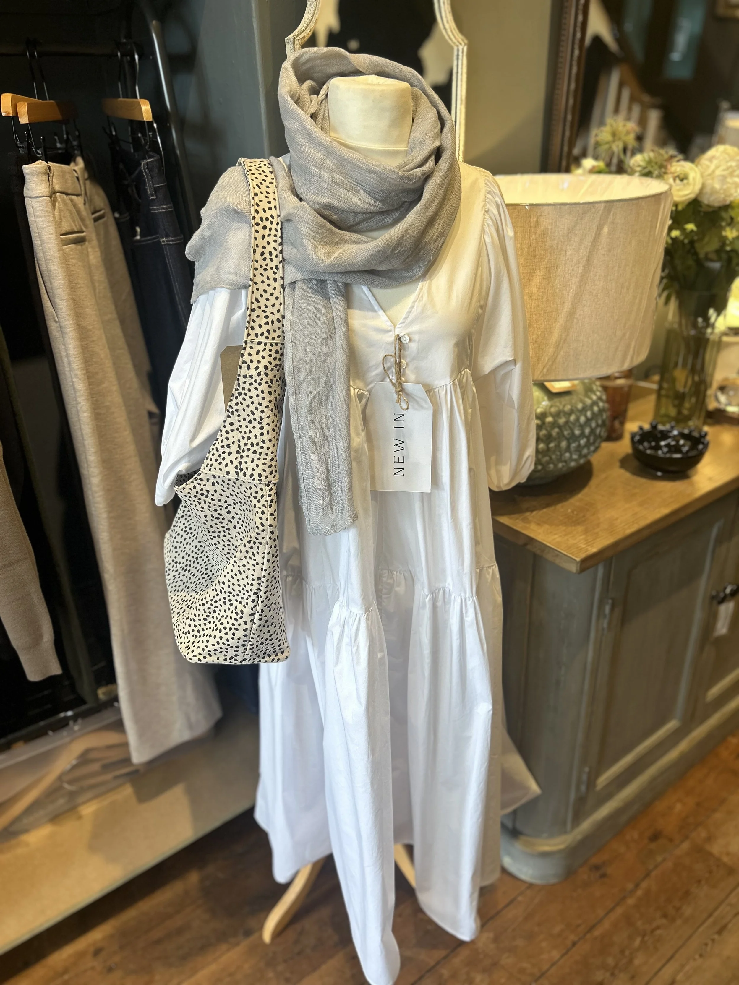 CHALK - Womens Clothing