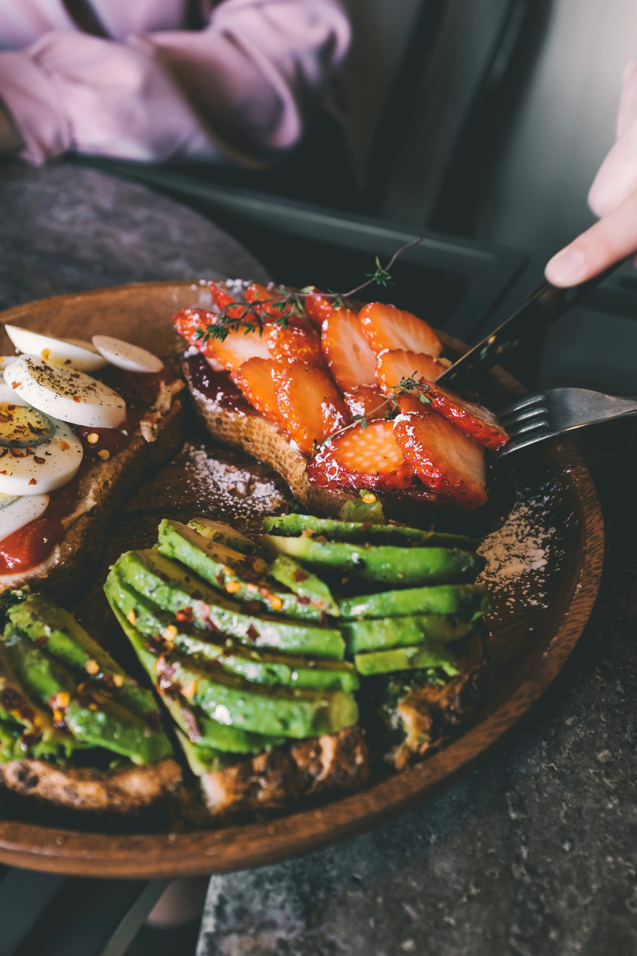 How Meditation Supports Nutrition (Without Forcing Mindfulness or Perfection)