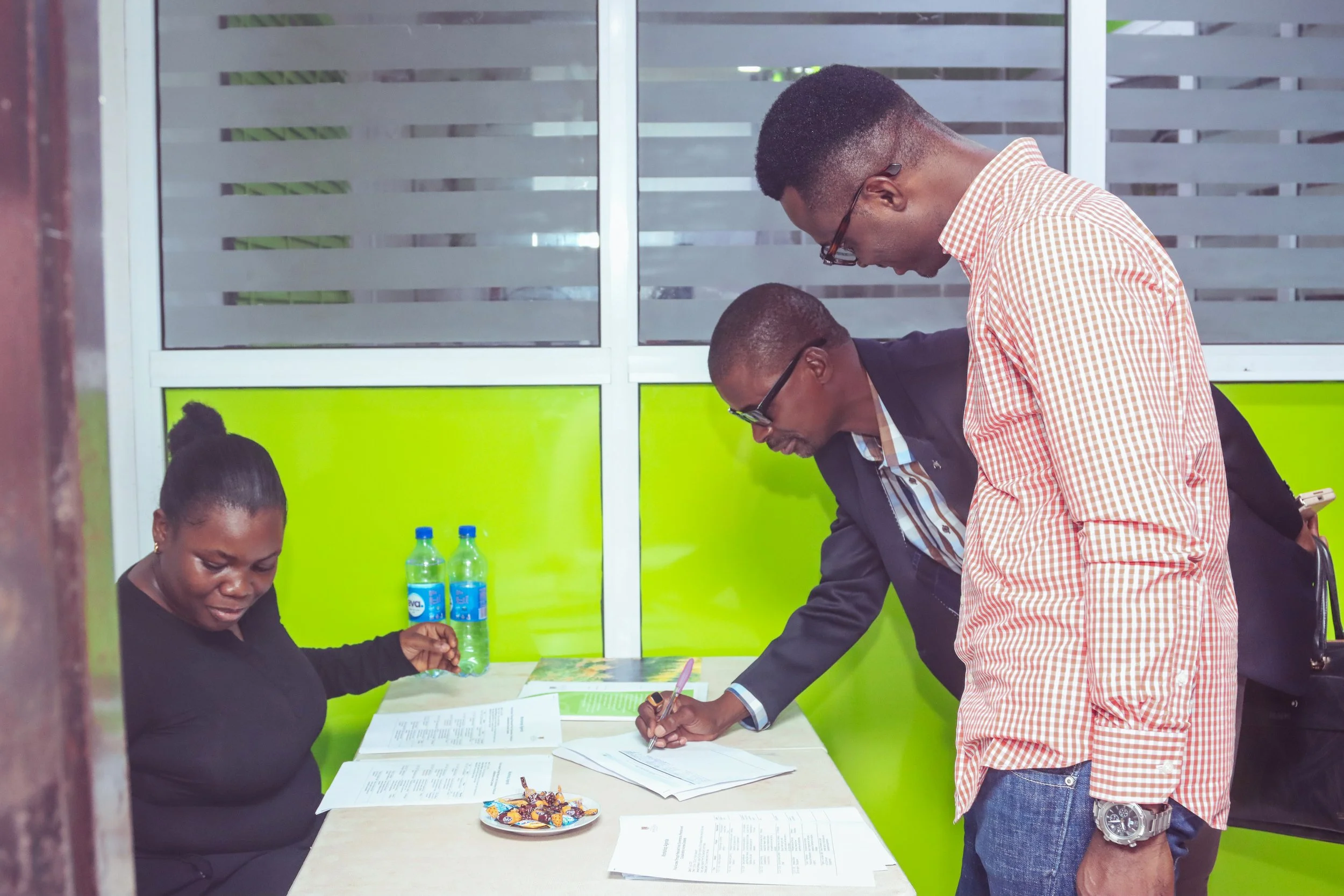 Arrival and registration of participants at the international knowledge exchange workshop