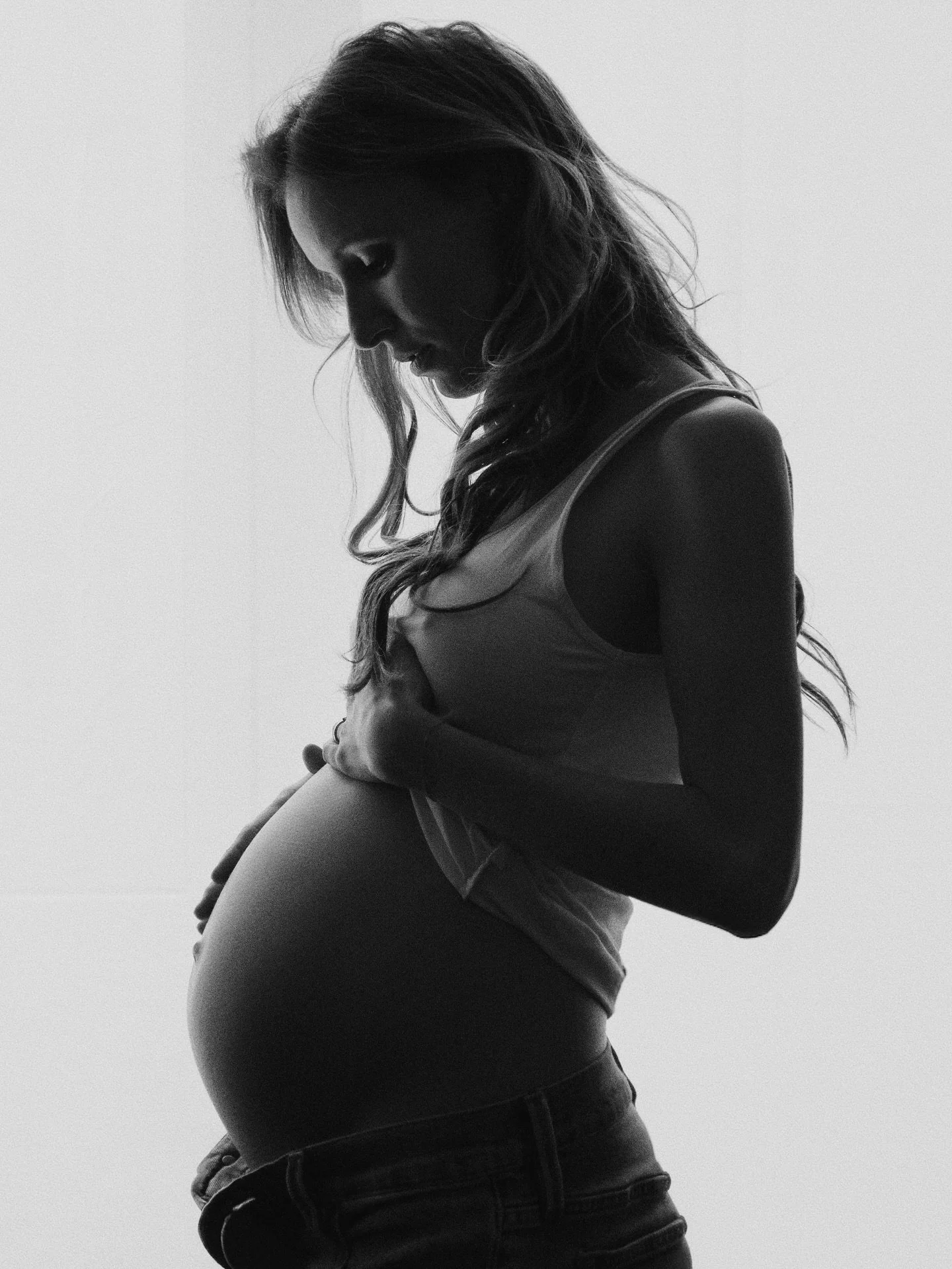 growing ✨

&mdash;&mdash;&mdash; 
keywords: growing, motherhood, intimate maternity photography, maternity session, vienna photographer #maternityphotoshoot #maternitysession