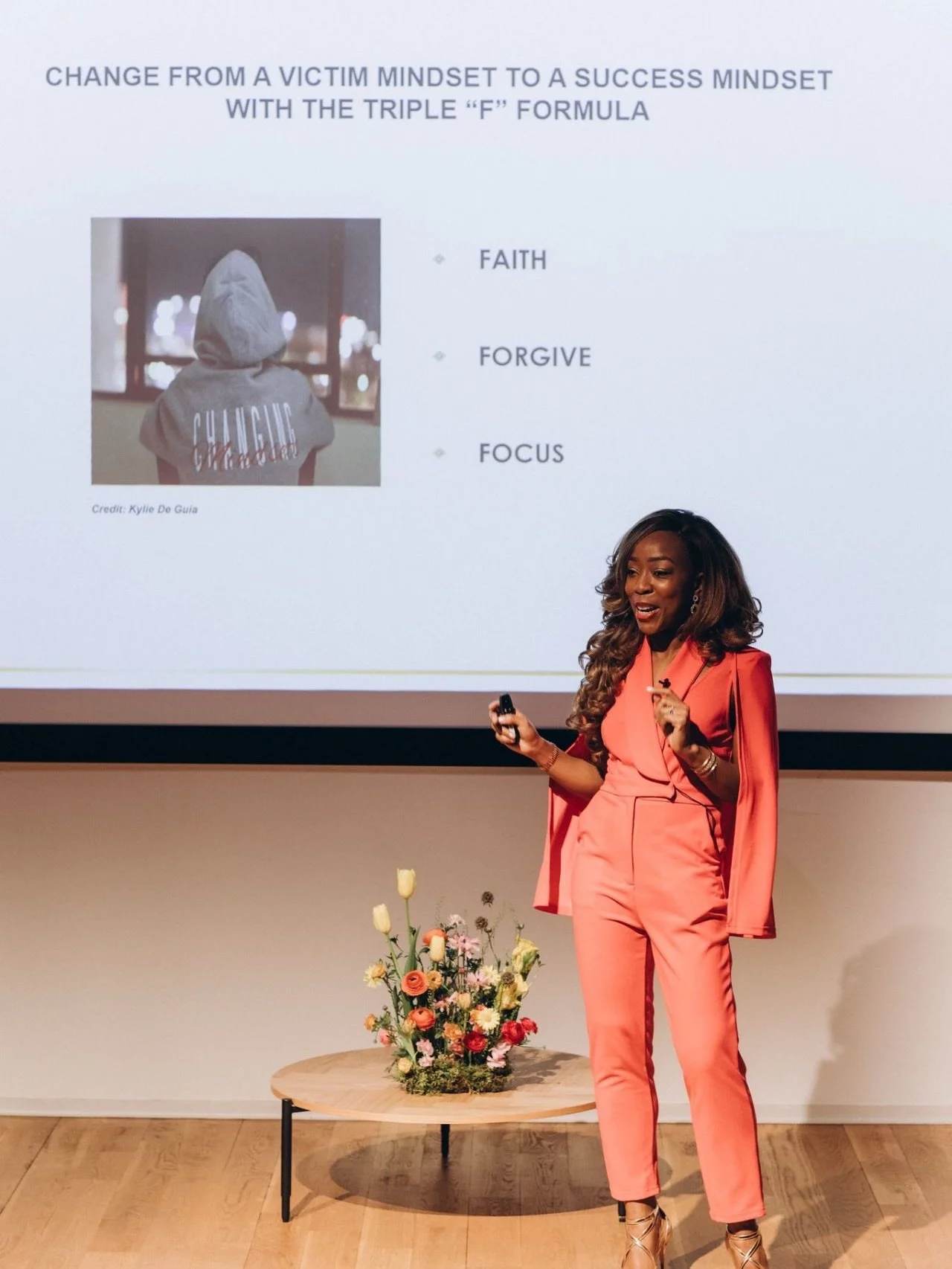 It was such an honour to bring a touch of spring to @murrayedwardscollege for their International Women&rsquo;s Day celebrations. ✨

We designed &ldquo;spring meadow&rdquo; floral arrangements to the reception area, the stage and carry through to the