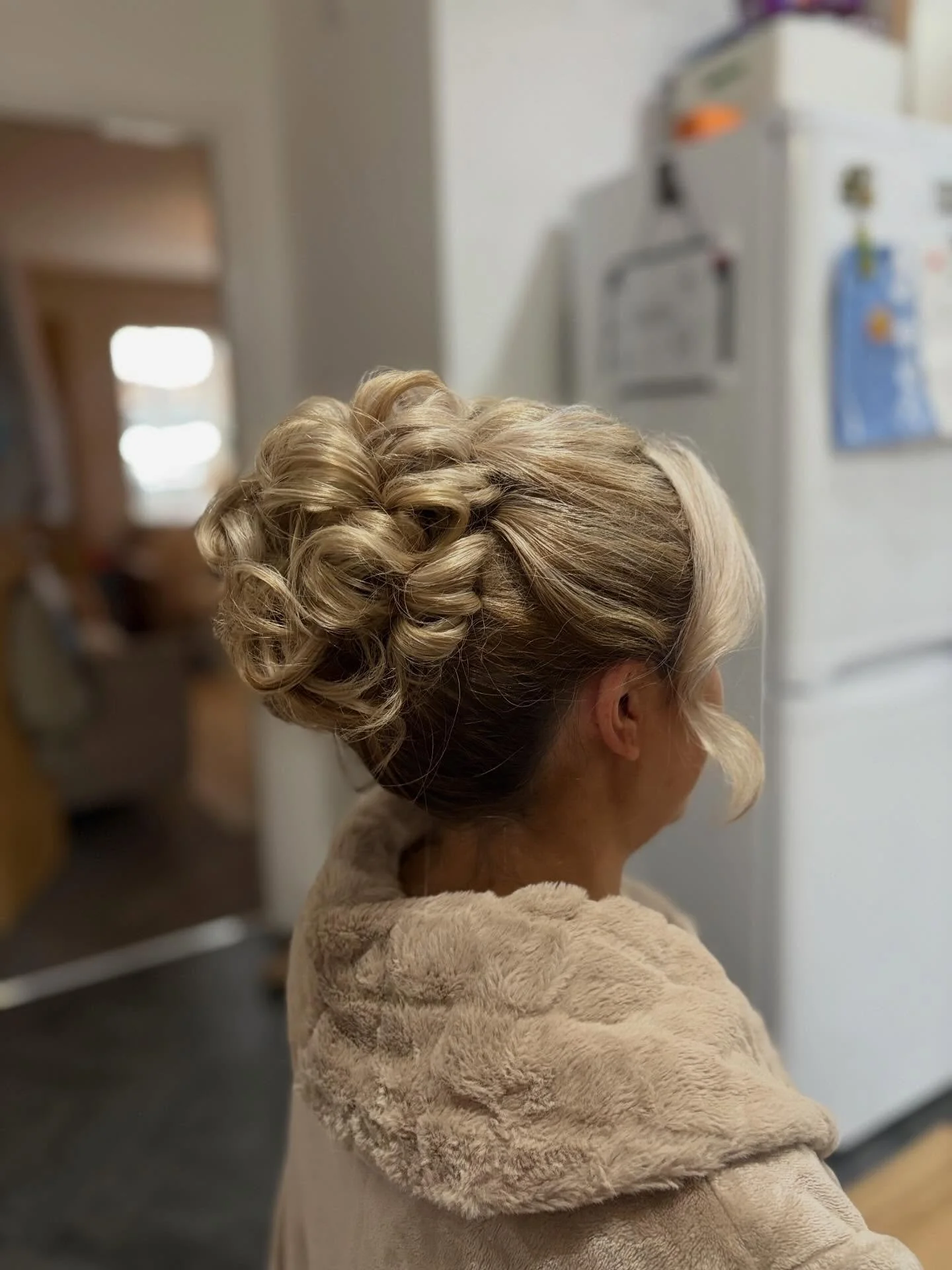 Pretty updo🥹🤍

Book your hair up today on 01925 635710 or via DM 

(Any wedding/prom hair ups require trial runs)