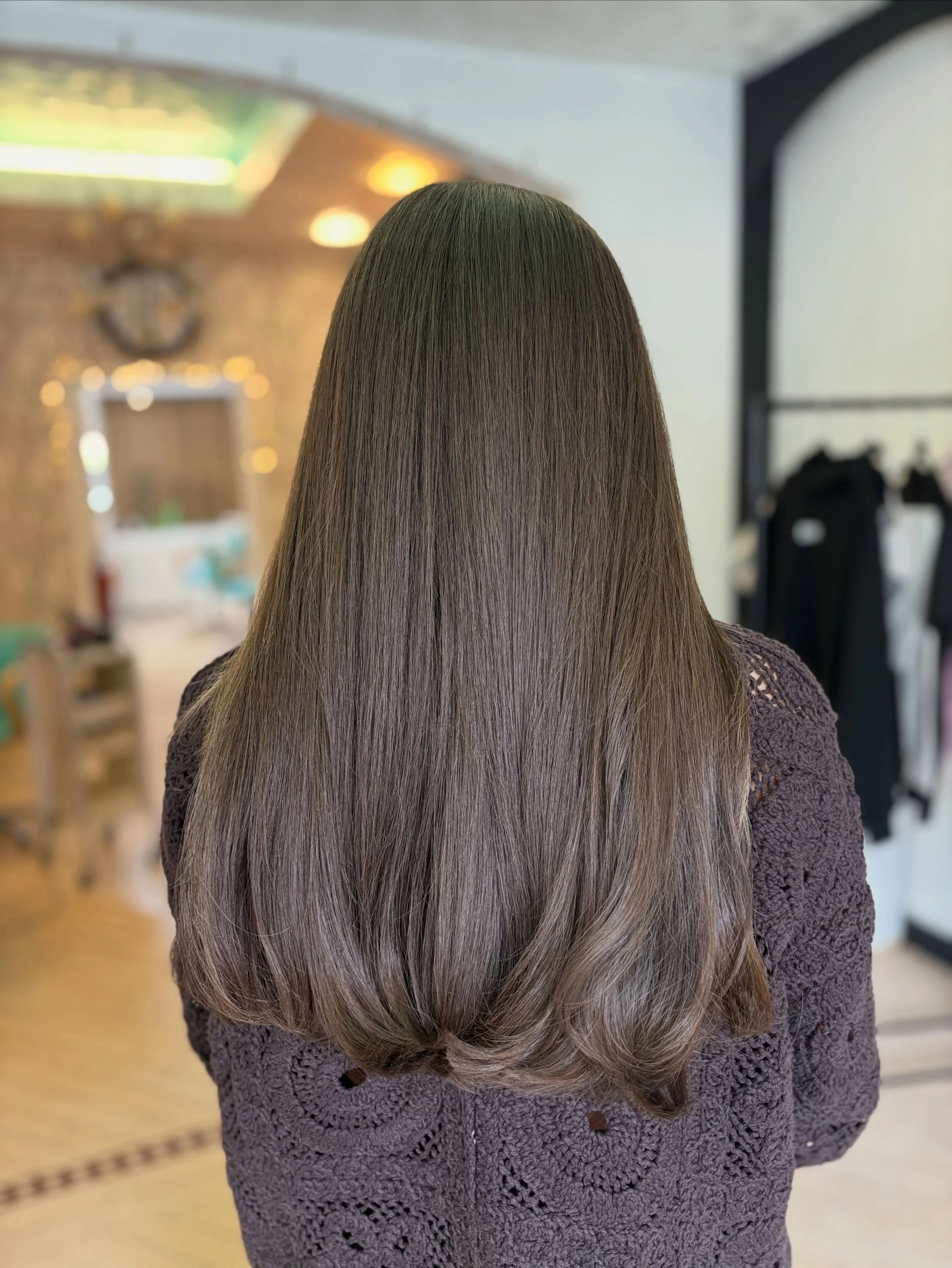 Big chop!🥰🤍

Cut and flicky blowdry🤍

Hair by our stylist @ellarosaa_ 
Ring for appointment 01925 635710