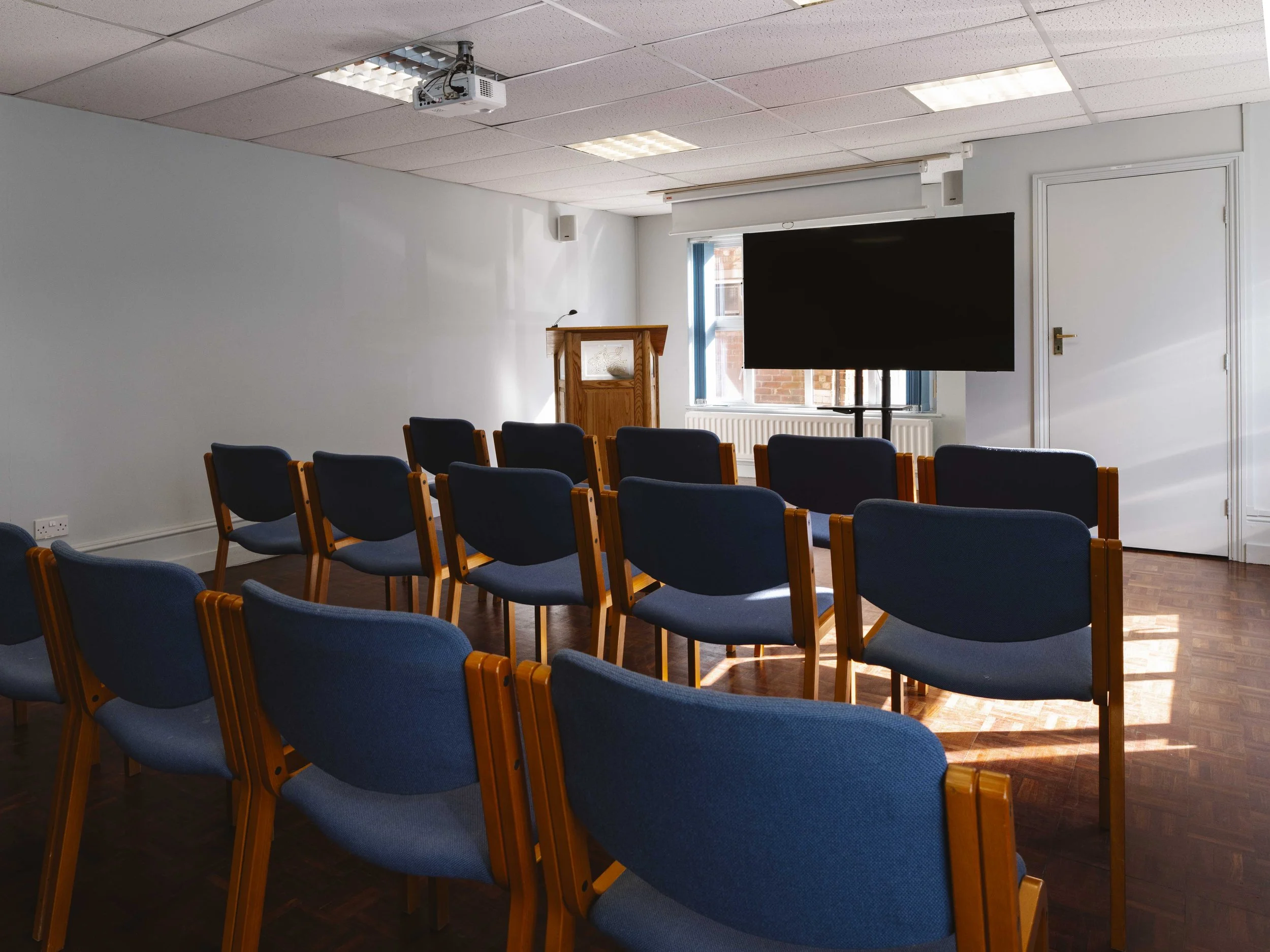 Meeting Room_9.jpg