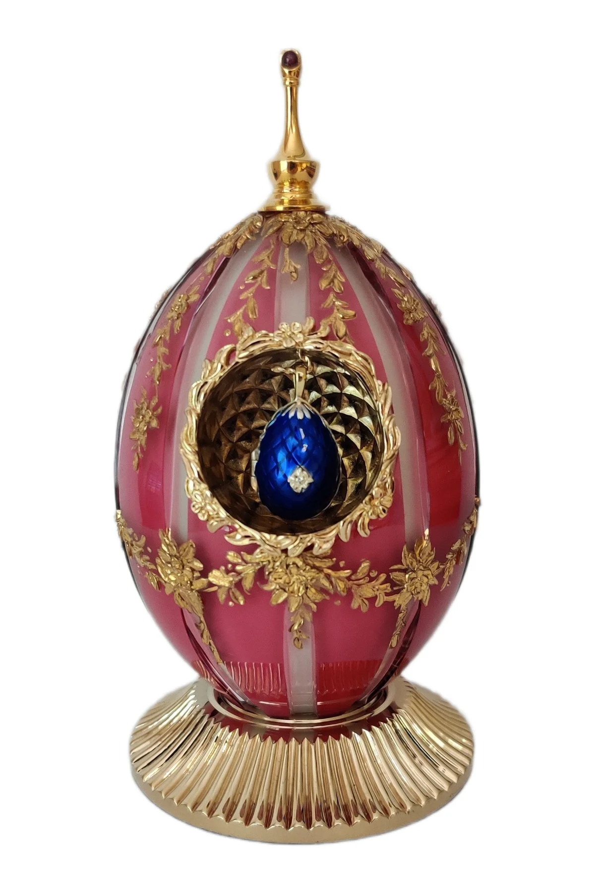 Garland Egg open to reveal its handcrafted surprise.