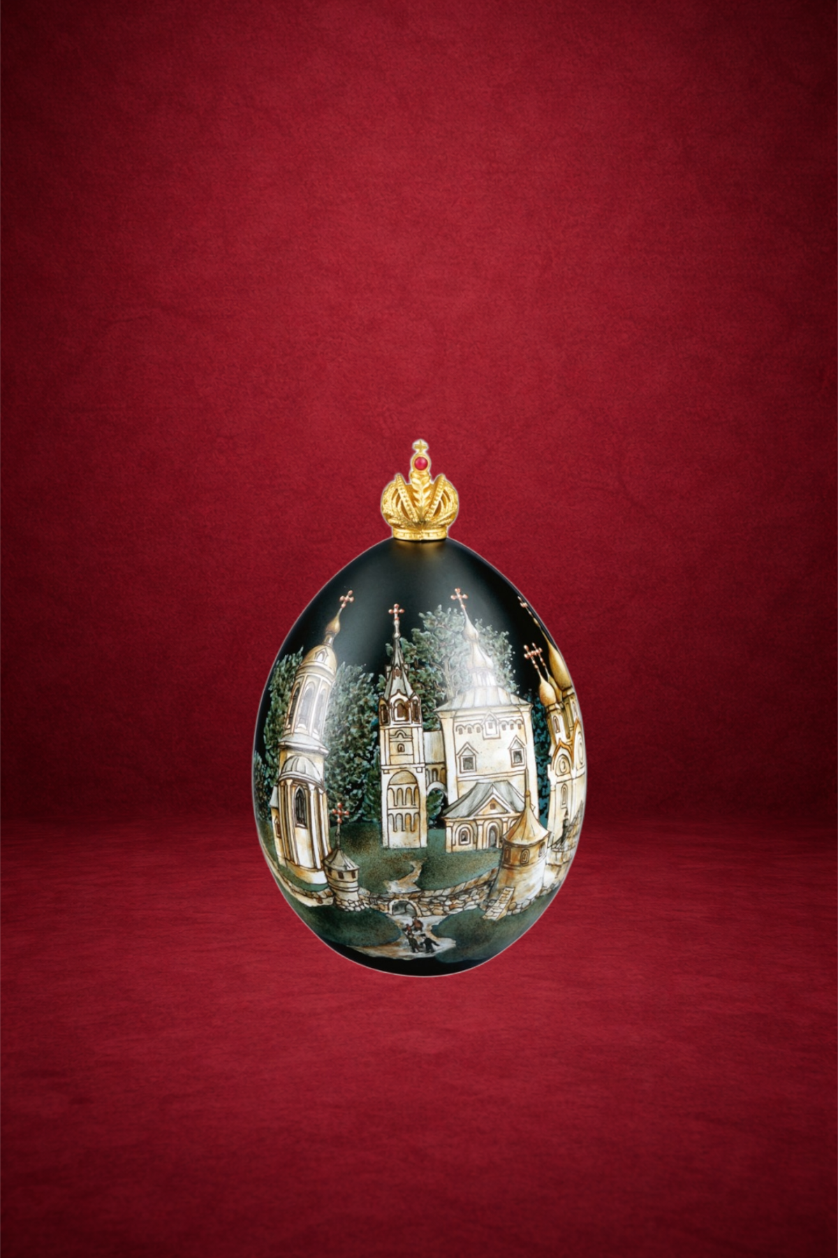 Garland egg creation by Theo Fabergé decorated with ornamental garland motifs in gold and enamel.