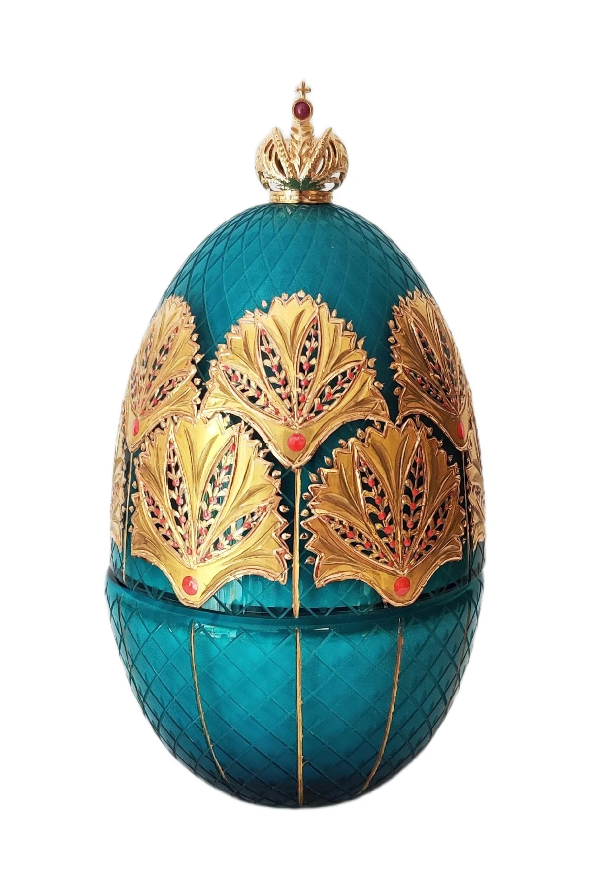 Sparkling 20's egg creation by Theo Fabergé inspired by the glamour and elegance of the 1920s.