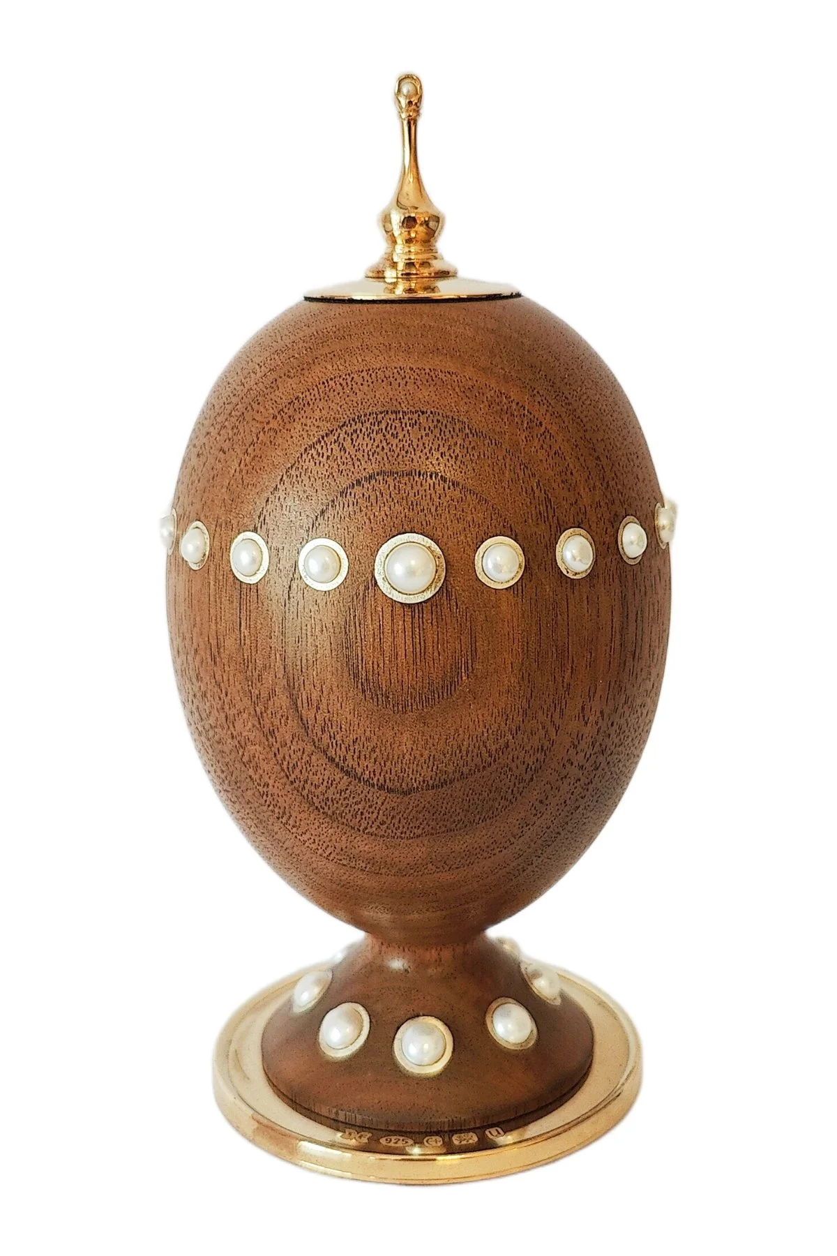 Pearl egg creation by Theo Fabergé featuring pearl-inspired design with elegant enamel and gold craftsmanship.