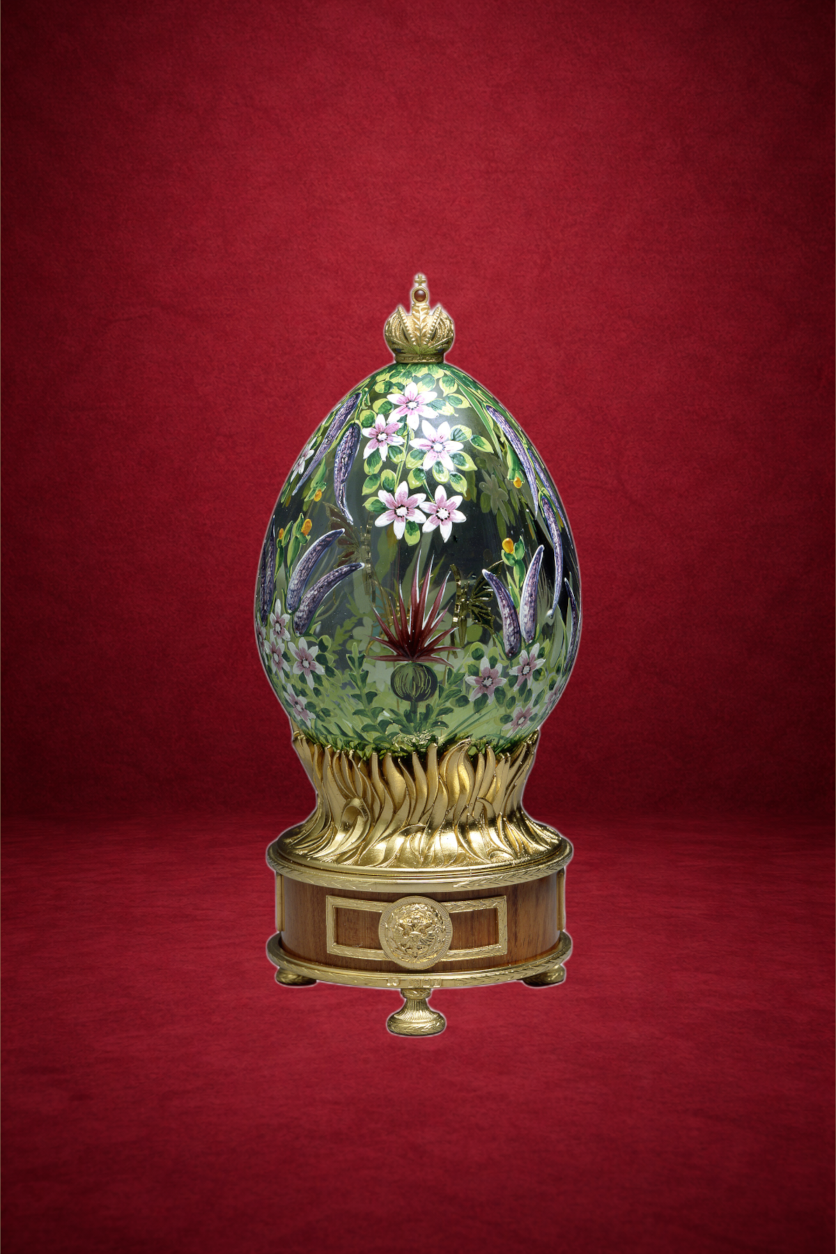 Buddleia egg creation by Theo Fabergé inspired by floral buddleia blossoms with detailed enamel and gold decoration.