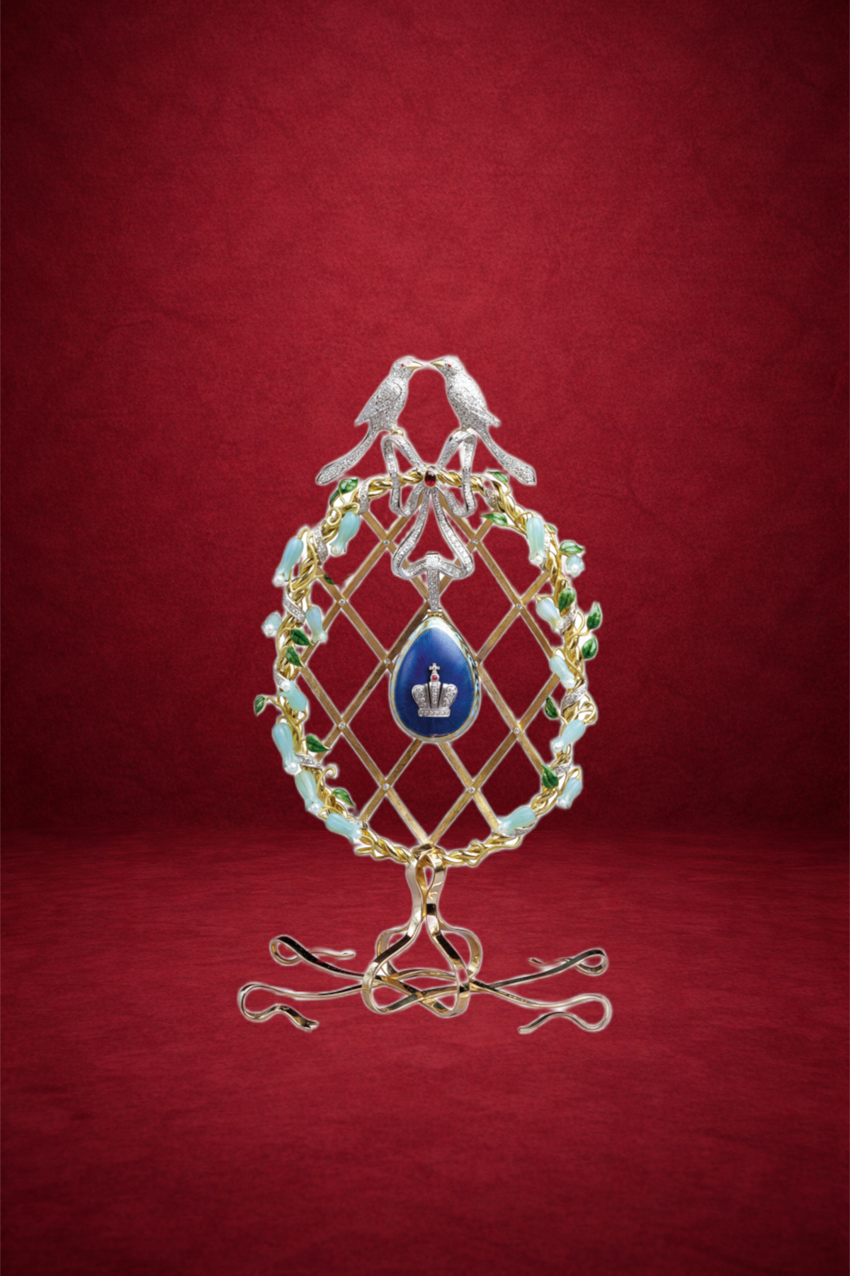 Loving Birds Passion egg creation by Theo Fabergé featuring romantic bird motifs crafted with gold and enamel.