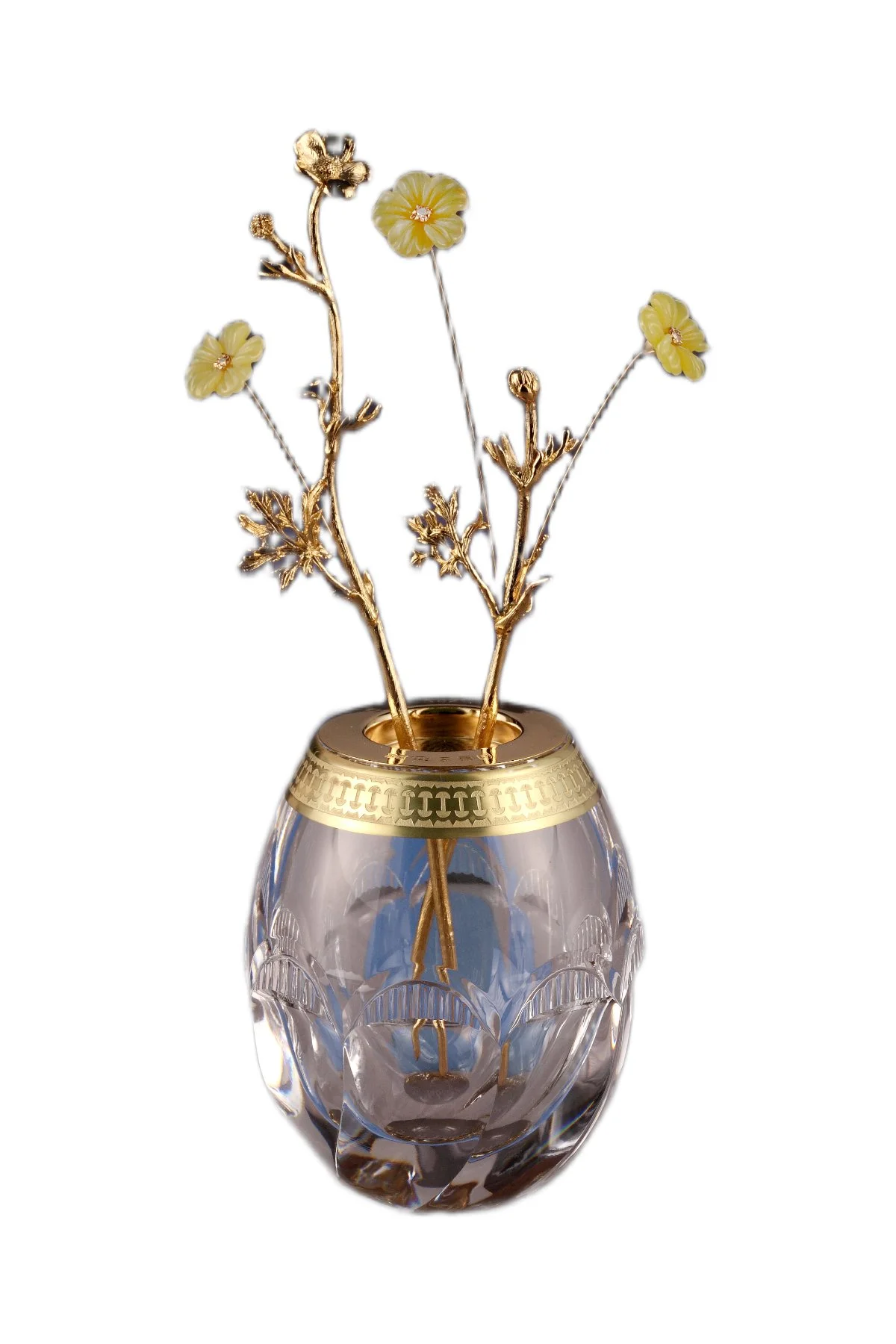 Tremblant Buttercup egg creation by Theo Fabergé featuring tremblant floral movement inspired by buttercup flowers.