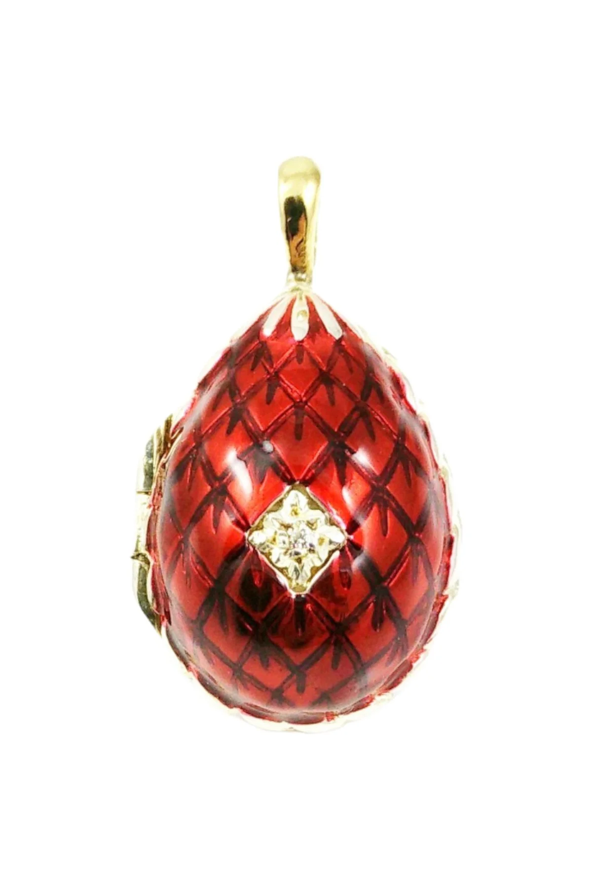 Detail view of the Passion Pendant TFPS952, a sterling-silver Theo Fabergé Passion Pendant with enamel.