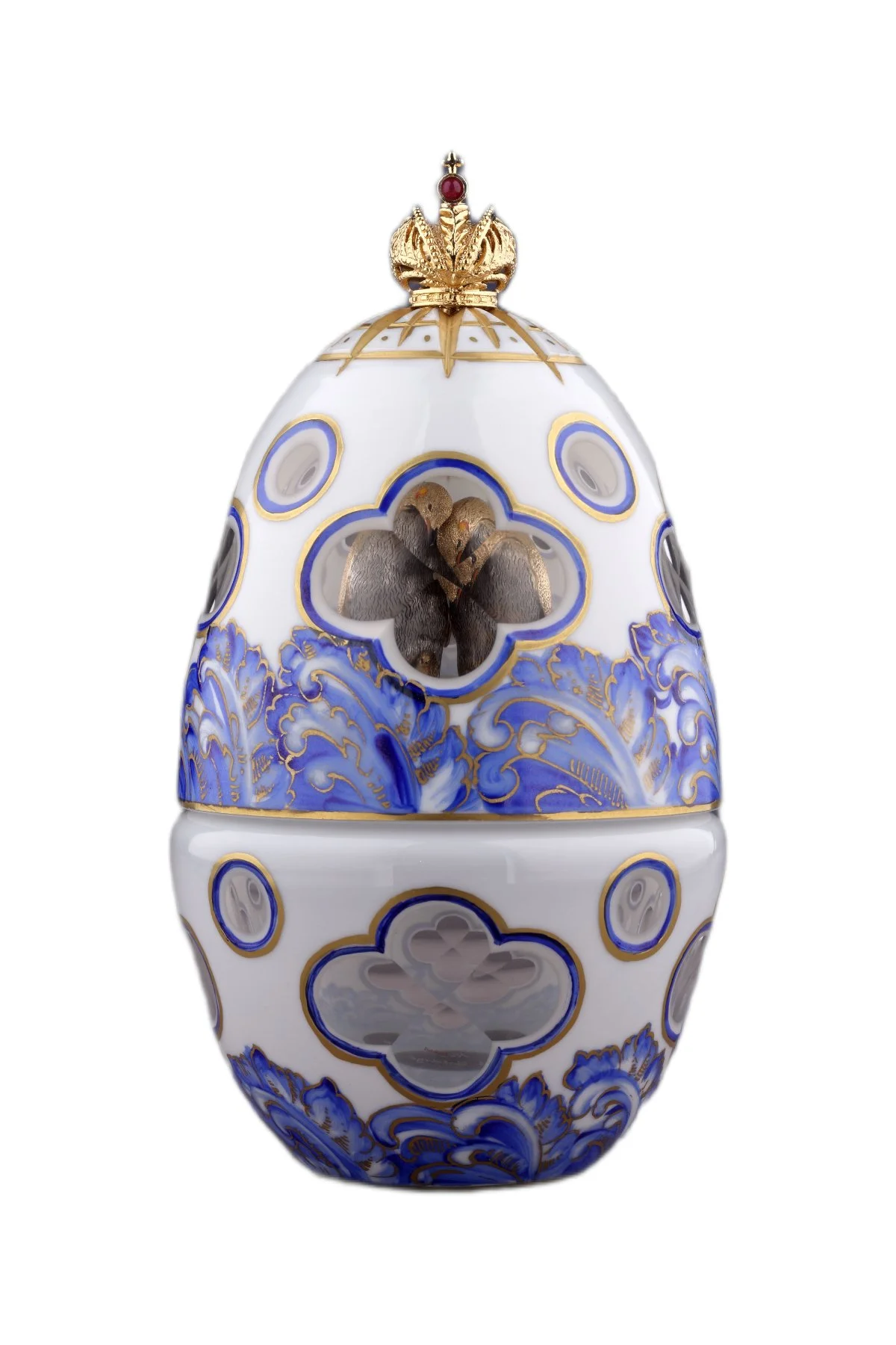 Antarctic egg creation by Theo Fabergé inspired by polar landscapes and crafted with enamel, gold and intricate detailing.