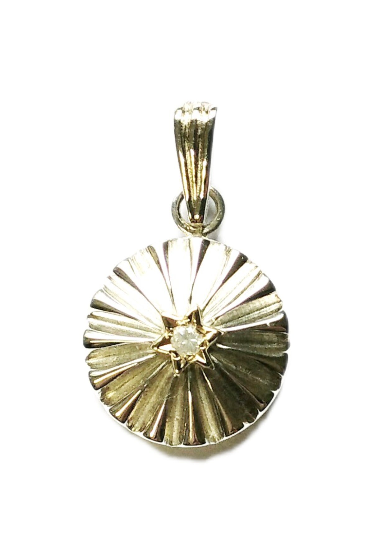 Sunburst Pendant Diamond by Theo Fabergé in diamonds and silver.