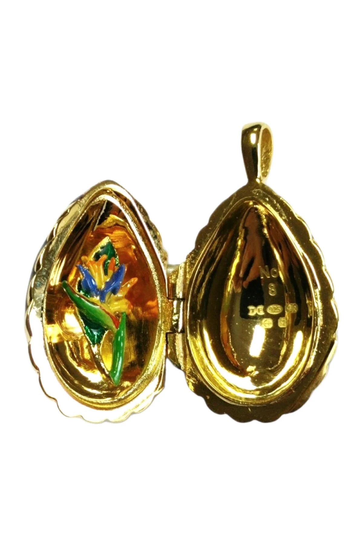Passion Pendant TFPS956 open to reveal its handcrafted surprise.