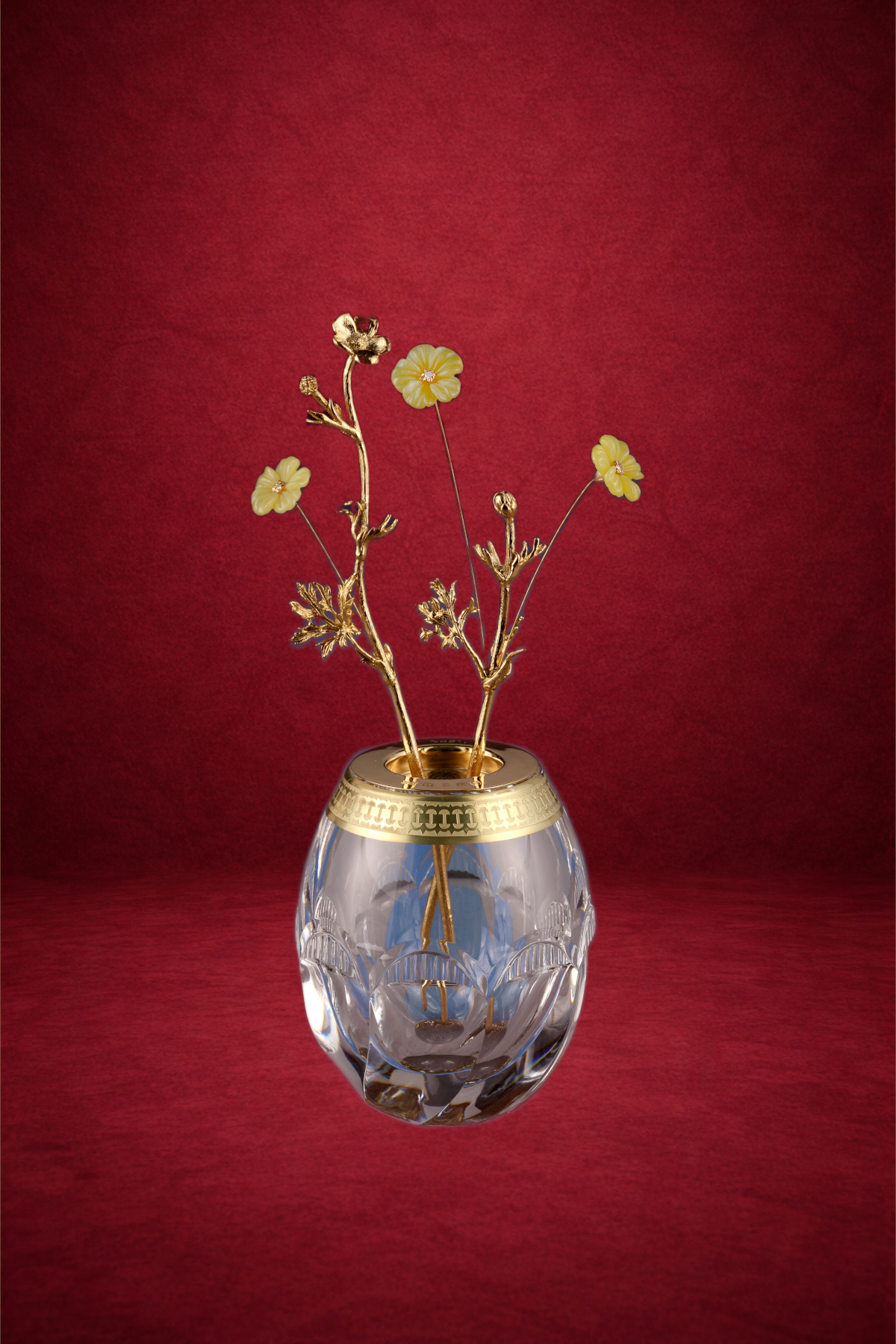 Tremblant Buttercup egg creation by Theo Fabergé featuring tremblant floral movement inspired by buttercup flowers.