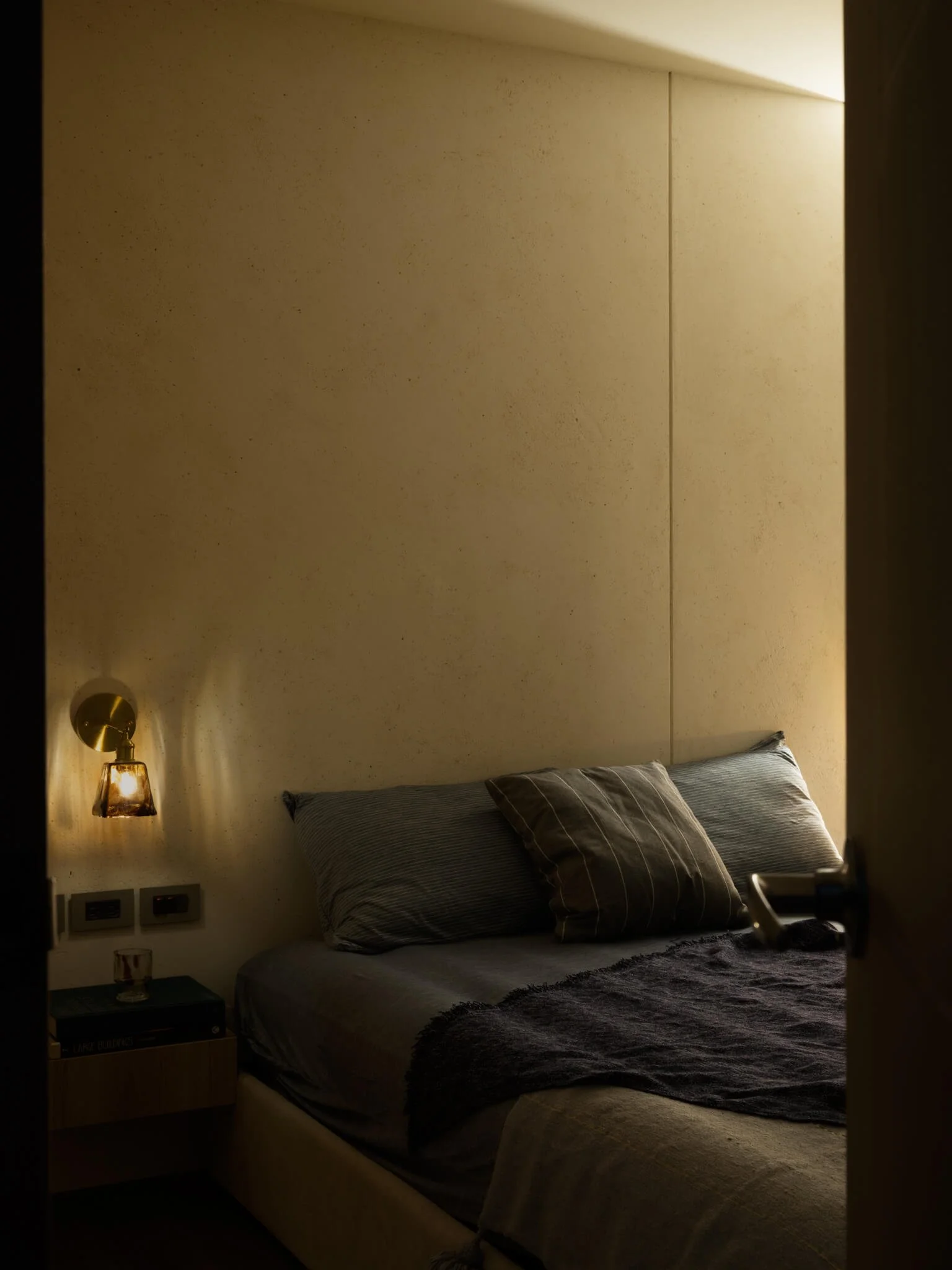 until-projects-hoyi-19.jpg
