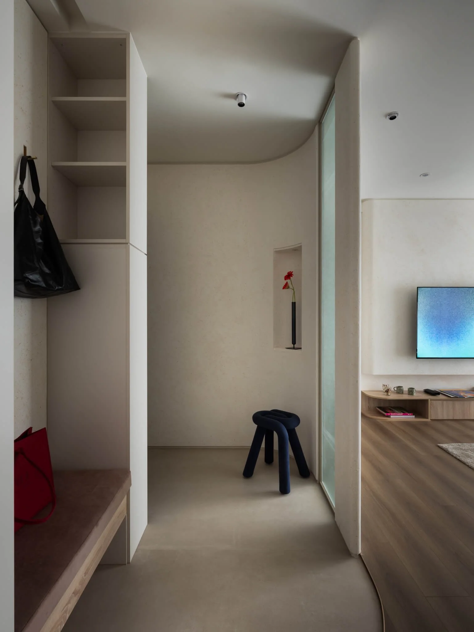 until-projects-hoyi-3.jpg