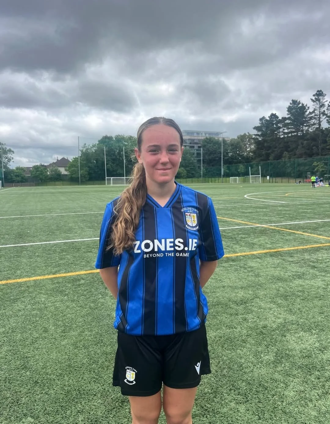 Ava McLaughlin, 3rd Year, signs for Athlone FC.