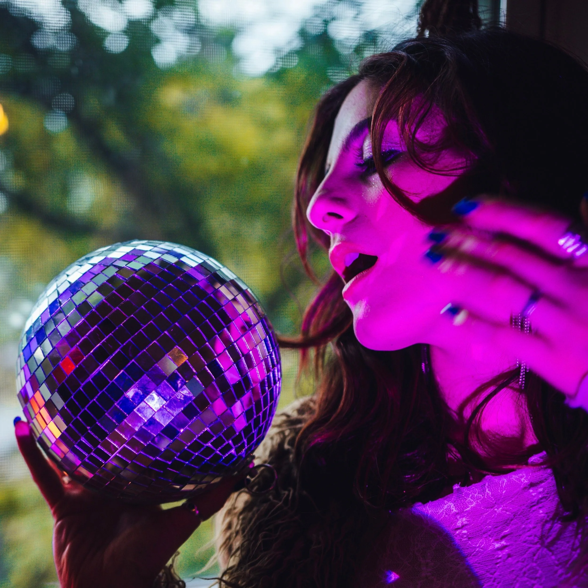 Kelsey Blackstone, poindexter^Glitter^Single^2025^Glitter###https://open.spotify.com/track/1nNsTvyI026lRekKDDDRTh?si=7e23231da48e407c
