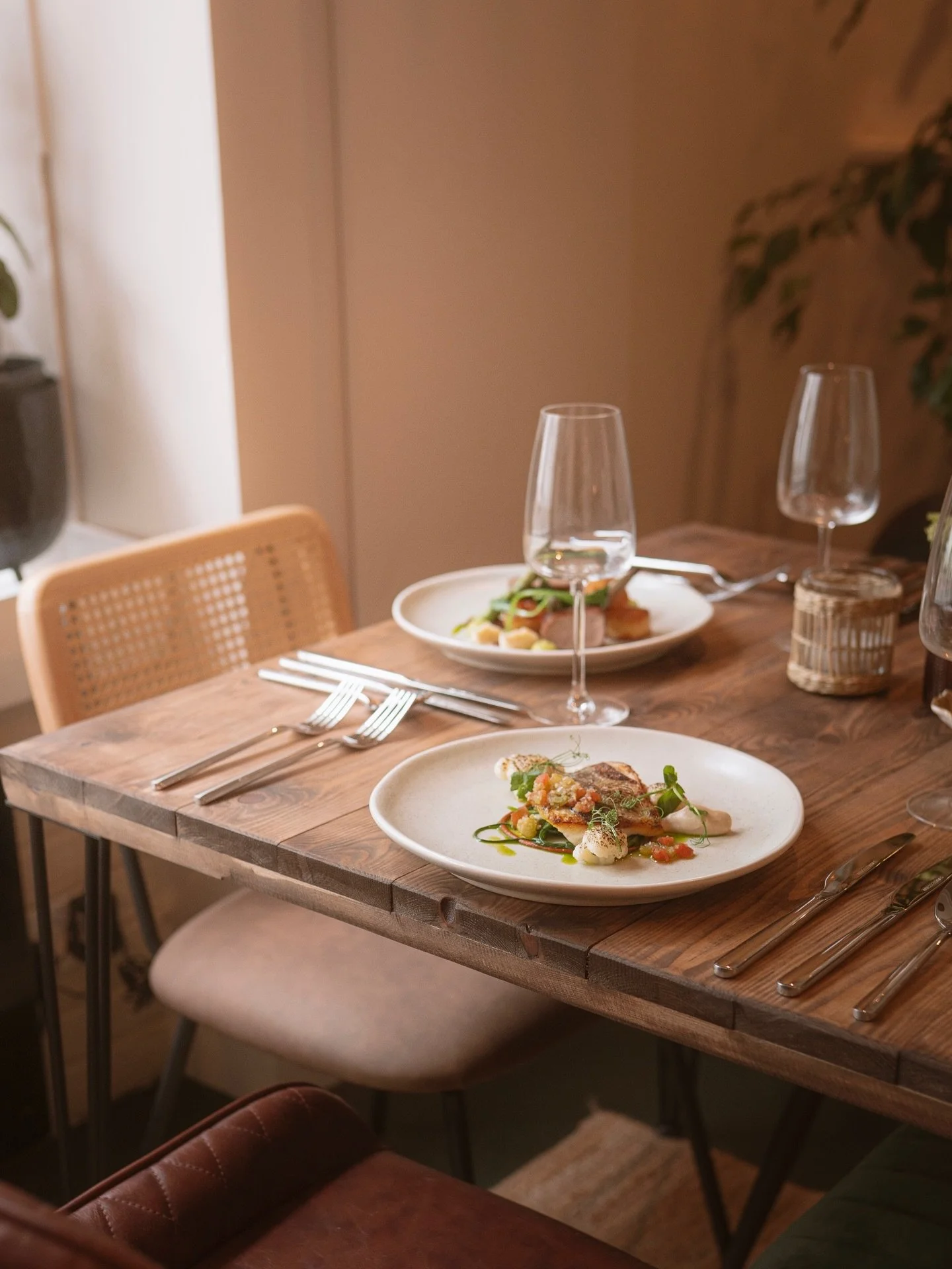 ✨ GIVEAWAY ✨

To celebrate the launch of our Sunday Feast at kore on 26th April, we&rsquo;re giving away two pairs of seats &mdash; one for each sitting 🤍

You&rsquo;ll enjoy roast sirloin, herb chicken, crispy potatoes, seasonal veg, Yorkshire pudd