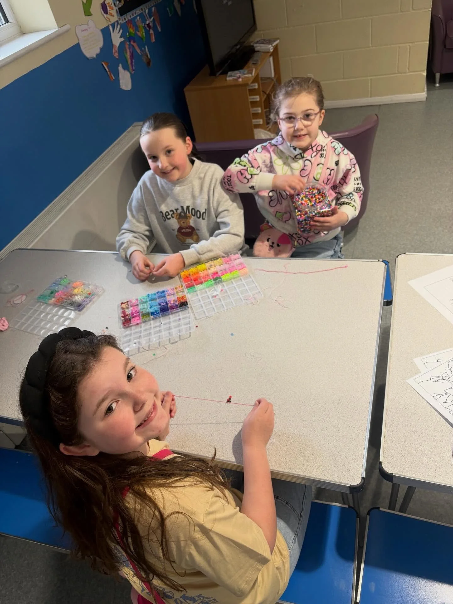 Saturday Y4 &amp; Y5 Open Access 10am-12pm
Bracelet making and colouring in 🖊️👑
#Theboysie #Youth #saturday