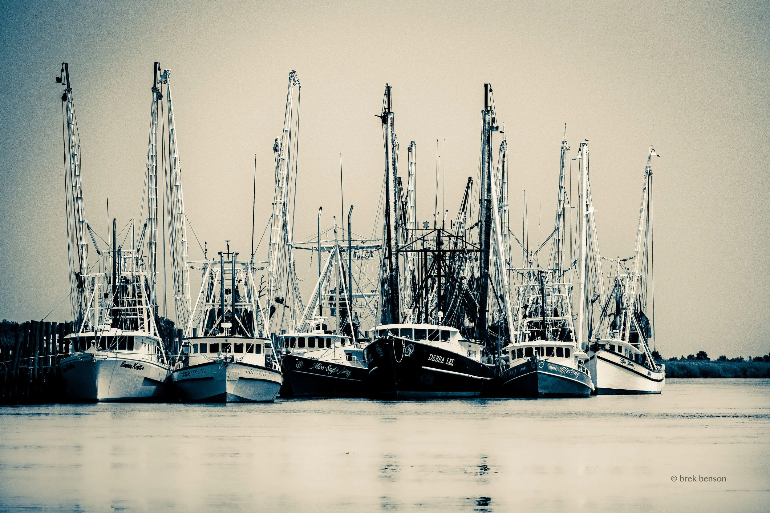Darien Shrimp Fleet B&W SM 300dpi.jpg