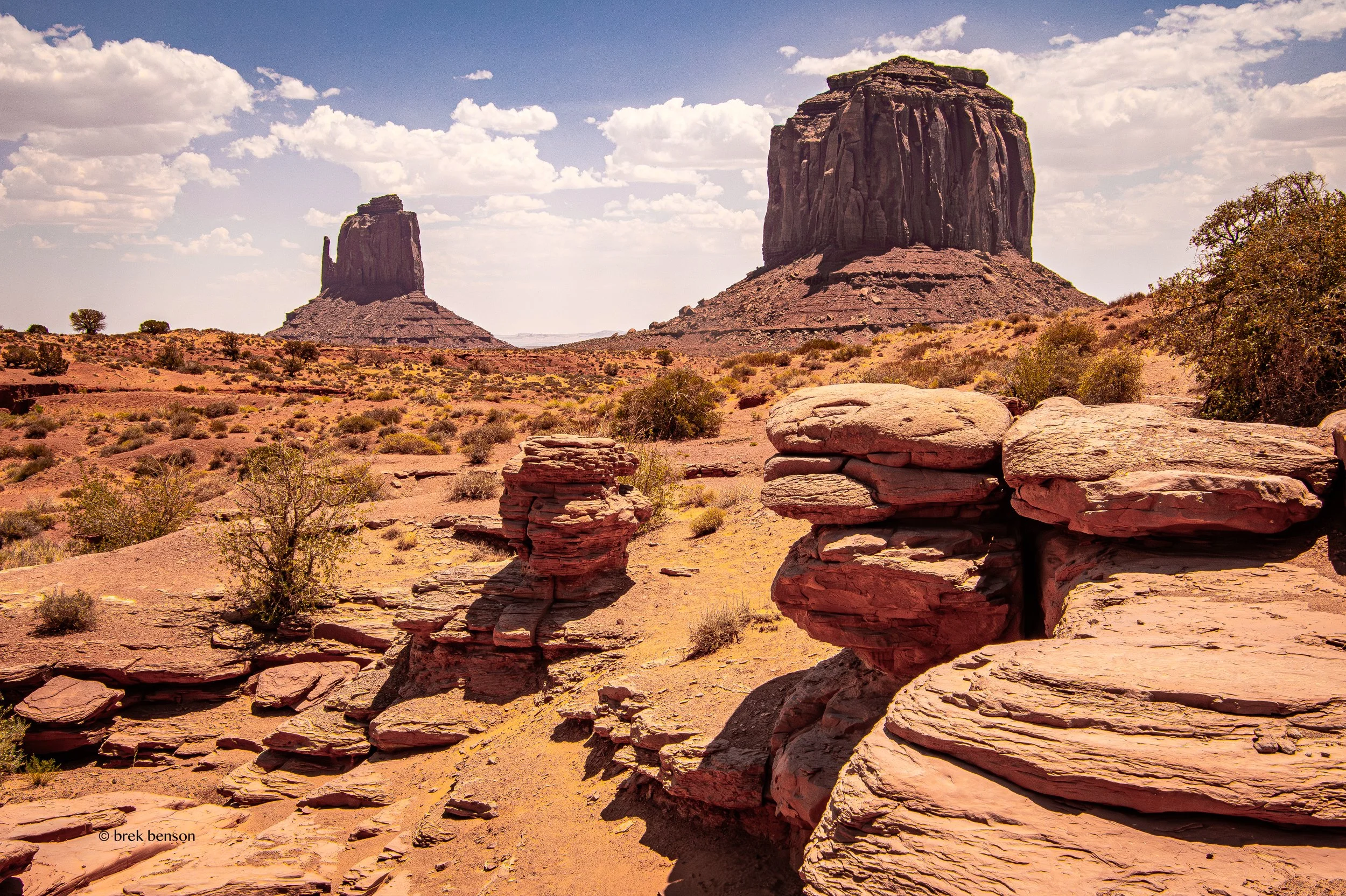 Monument Valley 300dpi.jpg