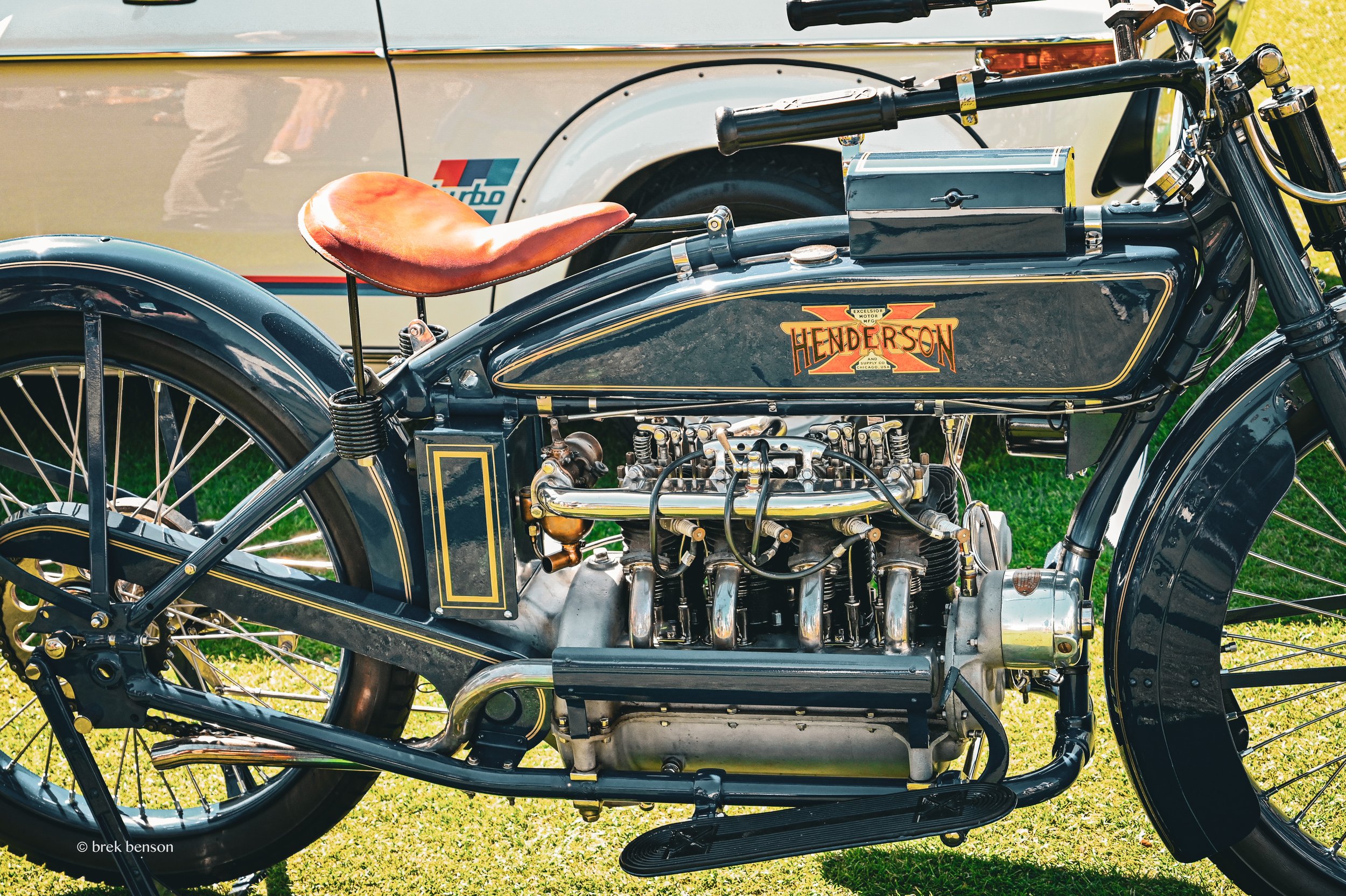 Amelia motorcycle 300dpi.jpg